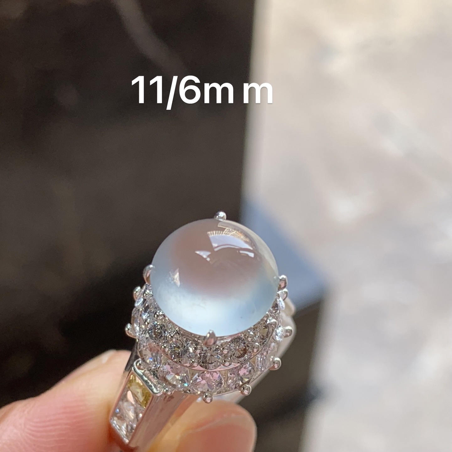 白冰戒面 冰透水润 饱满 铜托