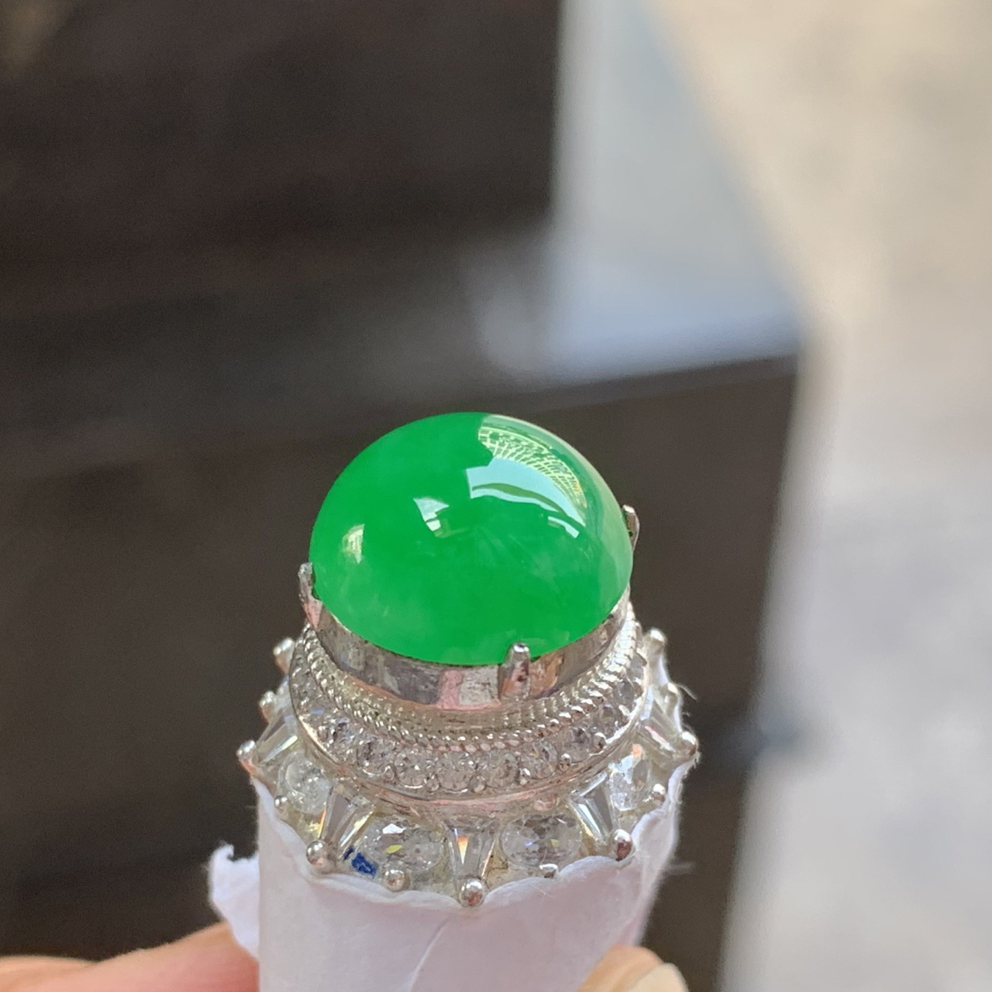 满色戒面 颜色正 水润 品相好 铜托