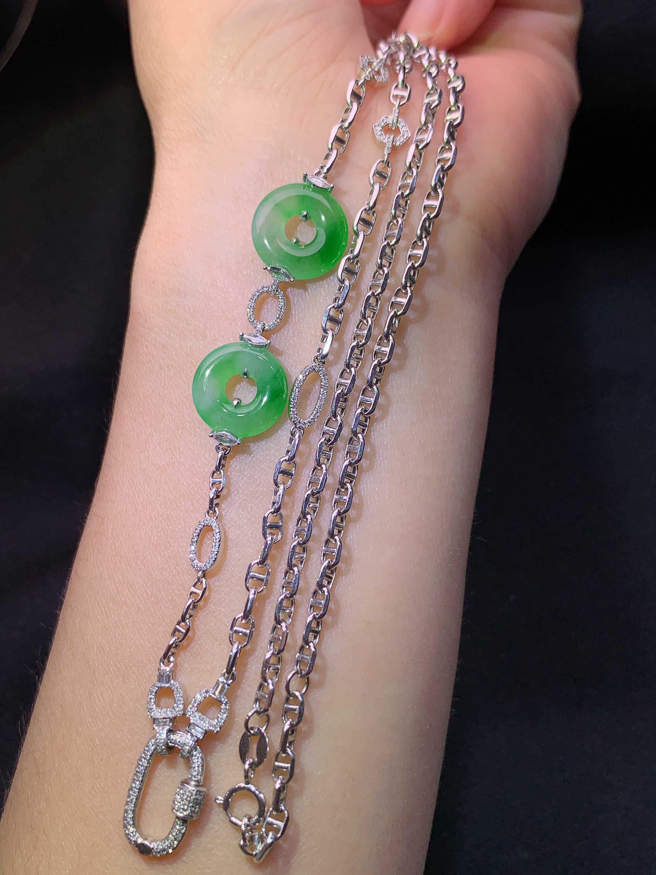 18k金钻镶嵌翠绿平安扣多用项链 玉质细腻 色泽艳丽清新 水润亮眼 裸石尺寸12.3*3j4