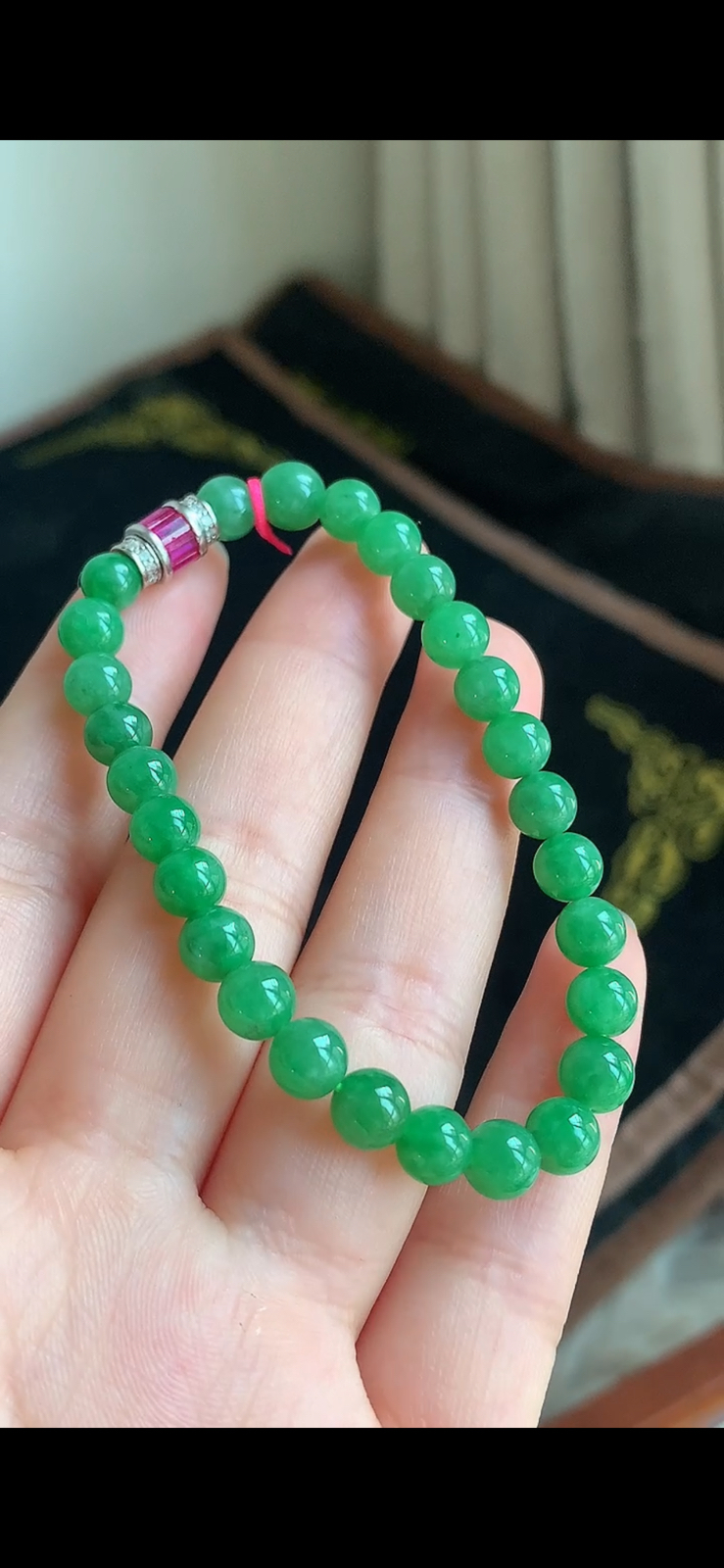 天然翡翠辣绿手串，尺寸6