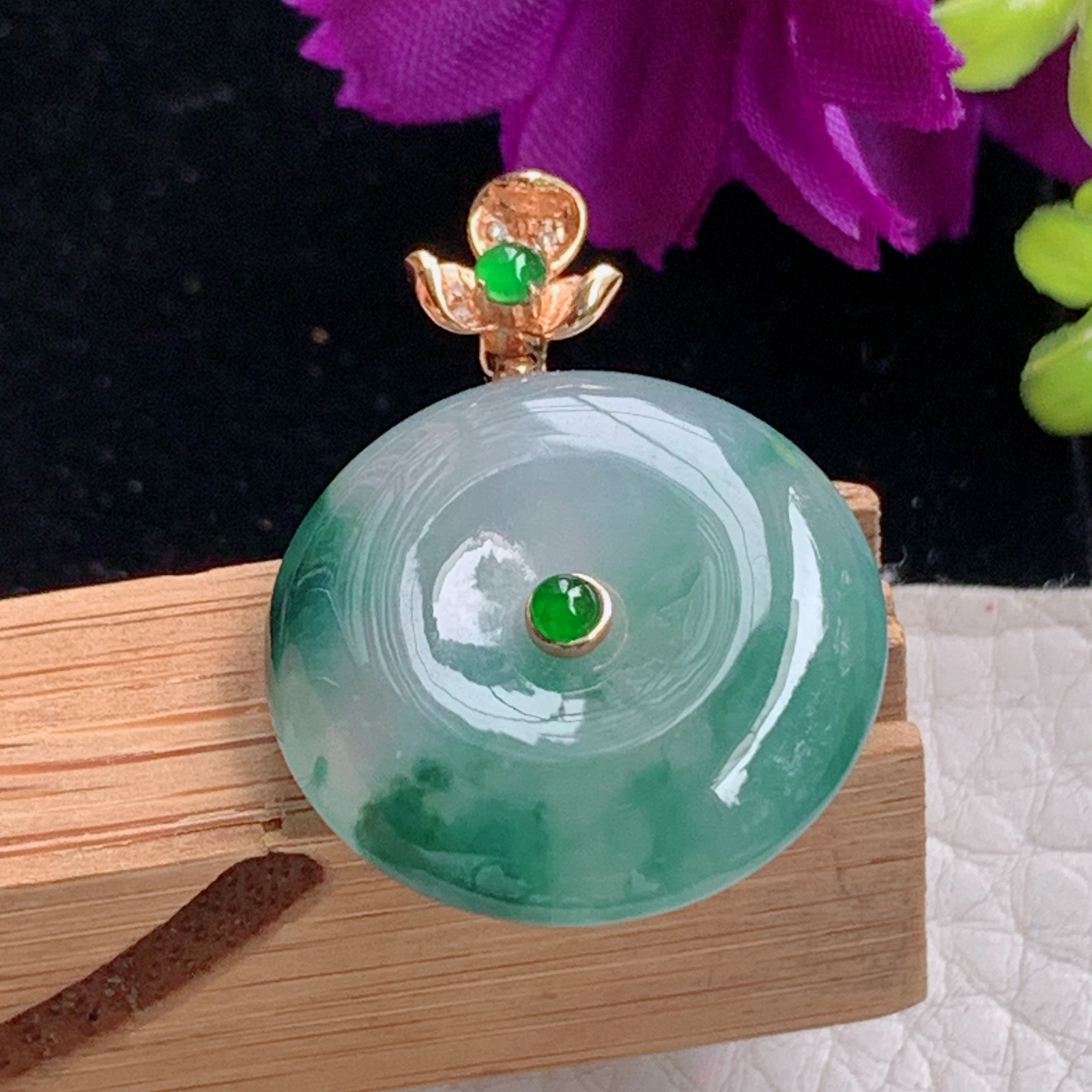 zz3实拍连金30*22.3*5.8缅甸翡翠冰飘花小平安扣吊坠 镶金平安玉坠