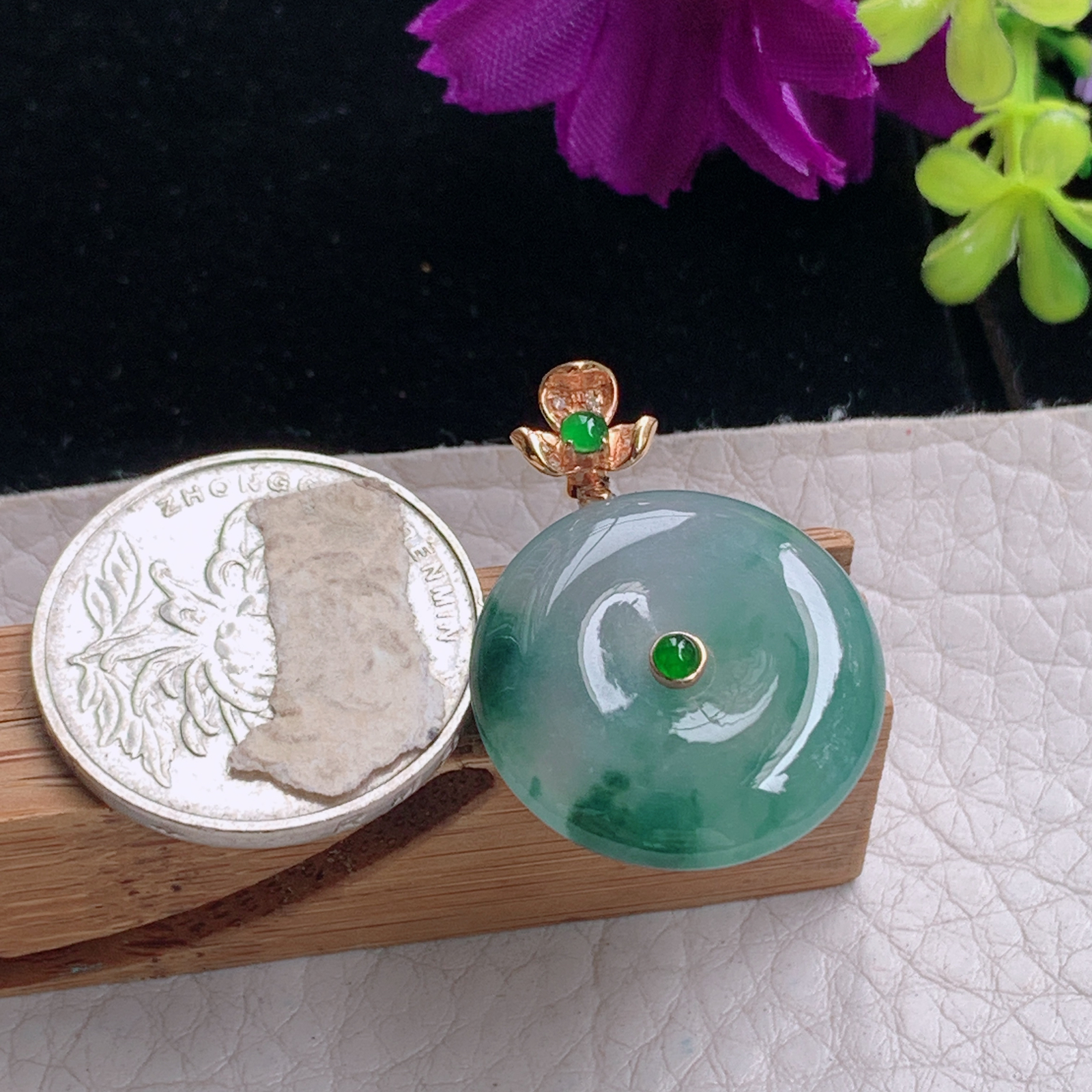 zz3实拍连金30*22.3*5.8缅甸翡翠冰飘花小平安扣吊坠 镶金平安玉坠