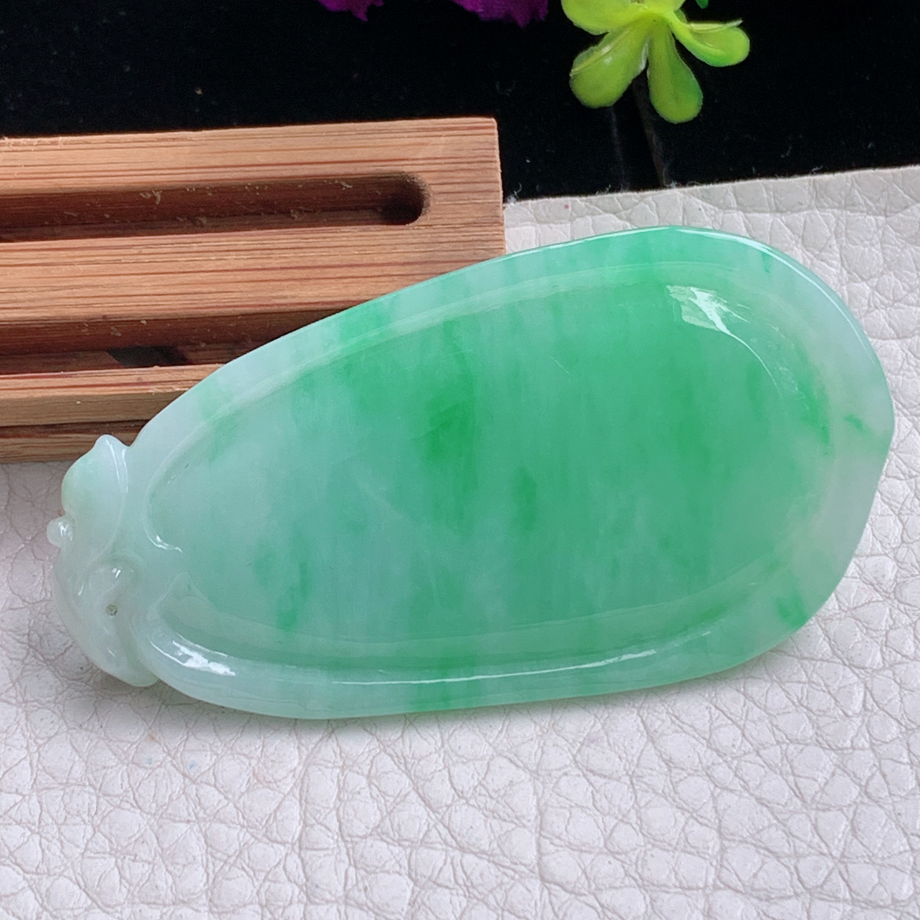 zz3实拍61.8*33*6.6缅甸翡翠飘绿大福瓜吊坠 福禄毛衣坠