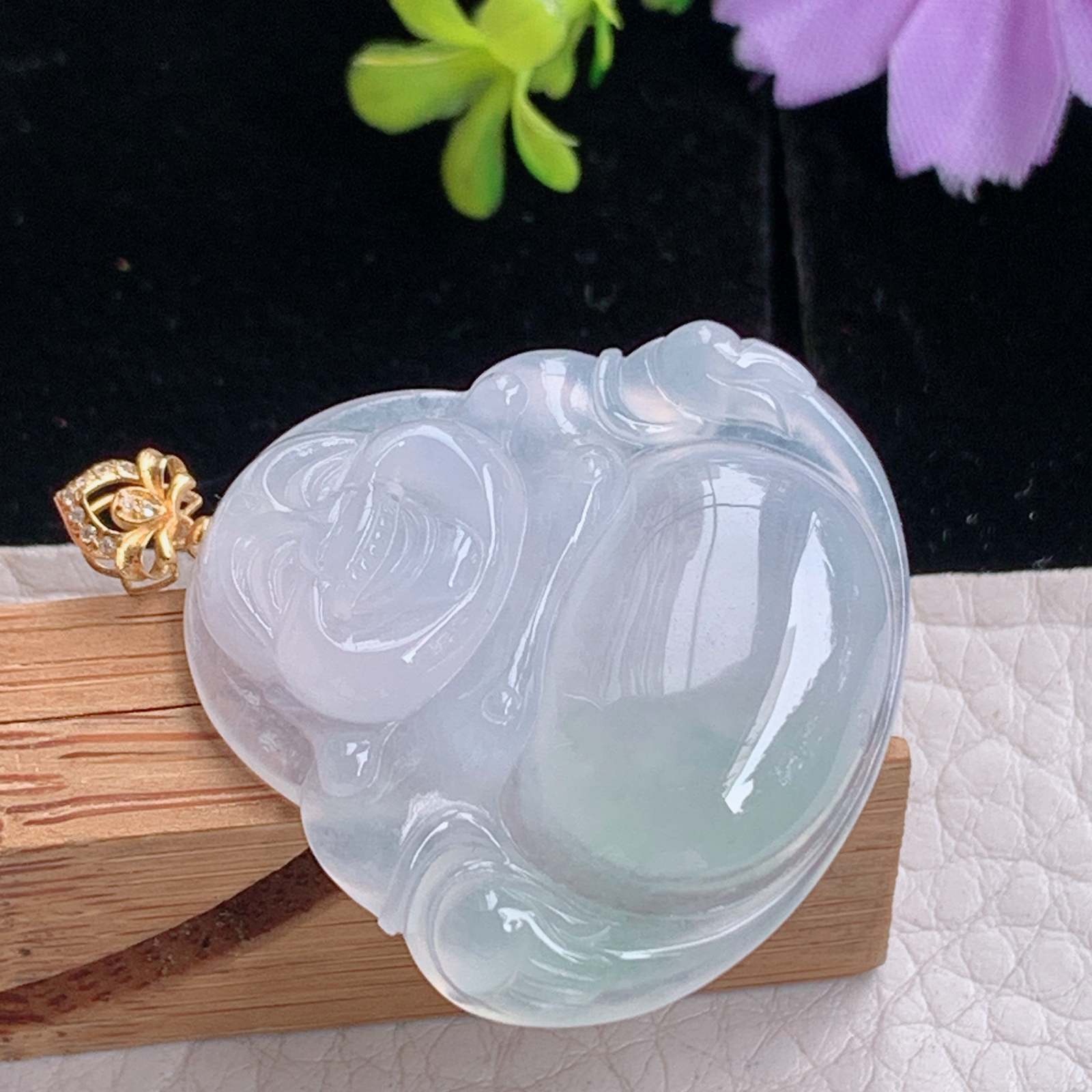 zz3实拍32*35.3*6缅甸翡翠白冰大佛公吊坠 镶18k金扣大肚弥勒佛毛衣坠