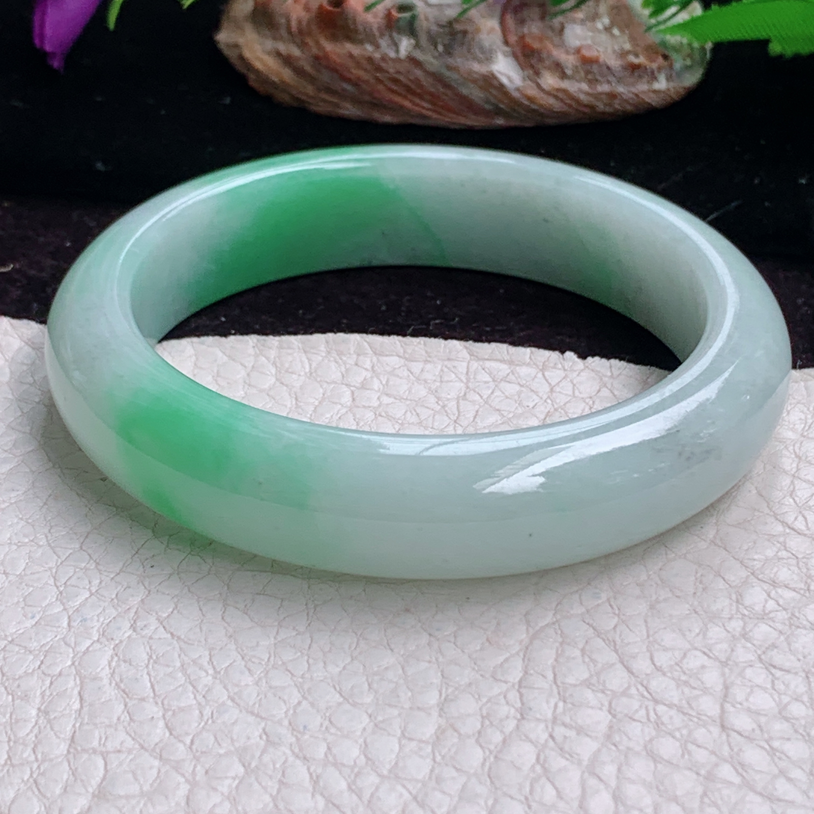 yh实拍56*13.3*8.2平安镯 天然缅甸翡翠手镯飘绿胶感正圈玉镯子