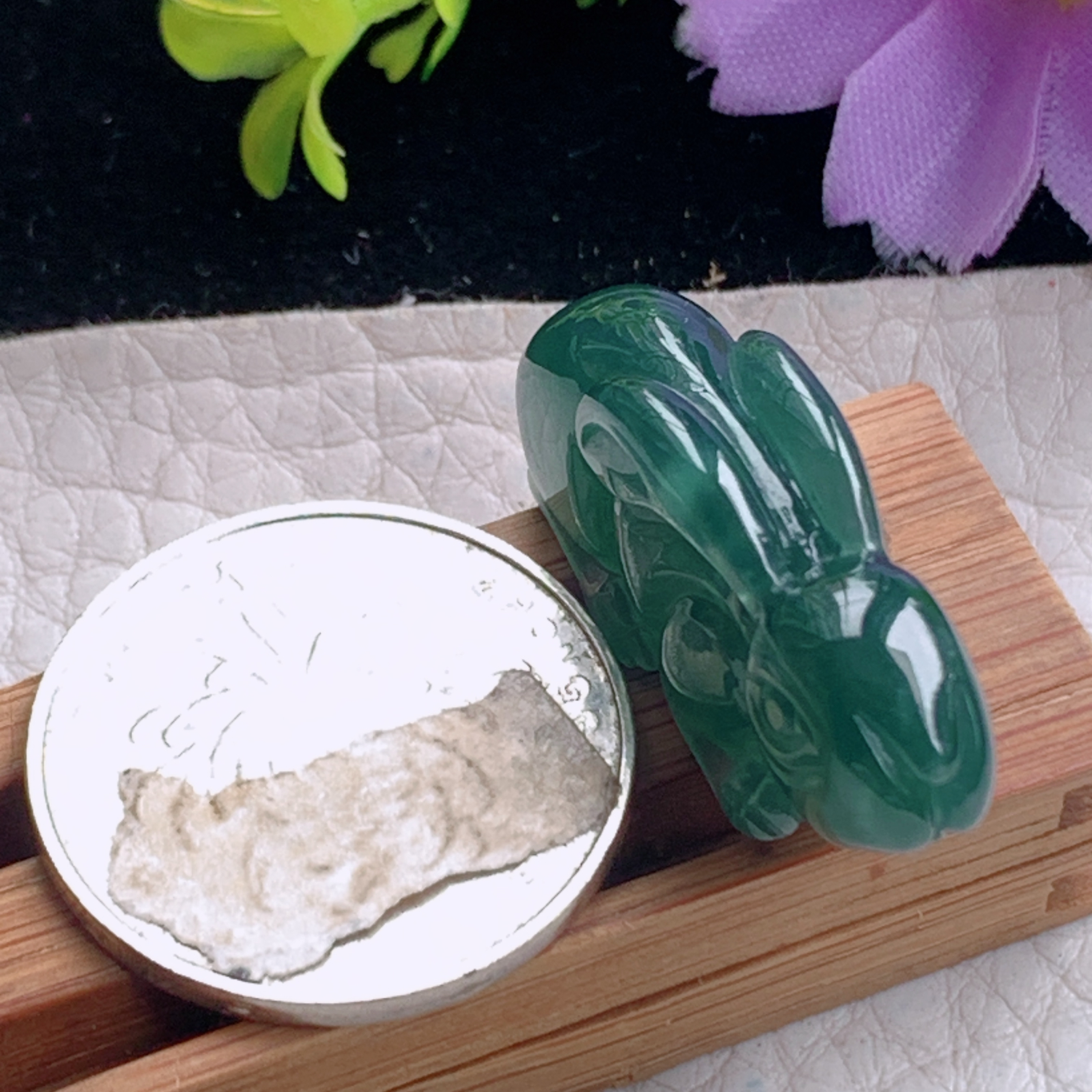 zz3实拍34*17*8.5翡翠冰透蓝水立体生肖兔子吊坠 宝宝小孩平安玉坠