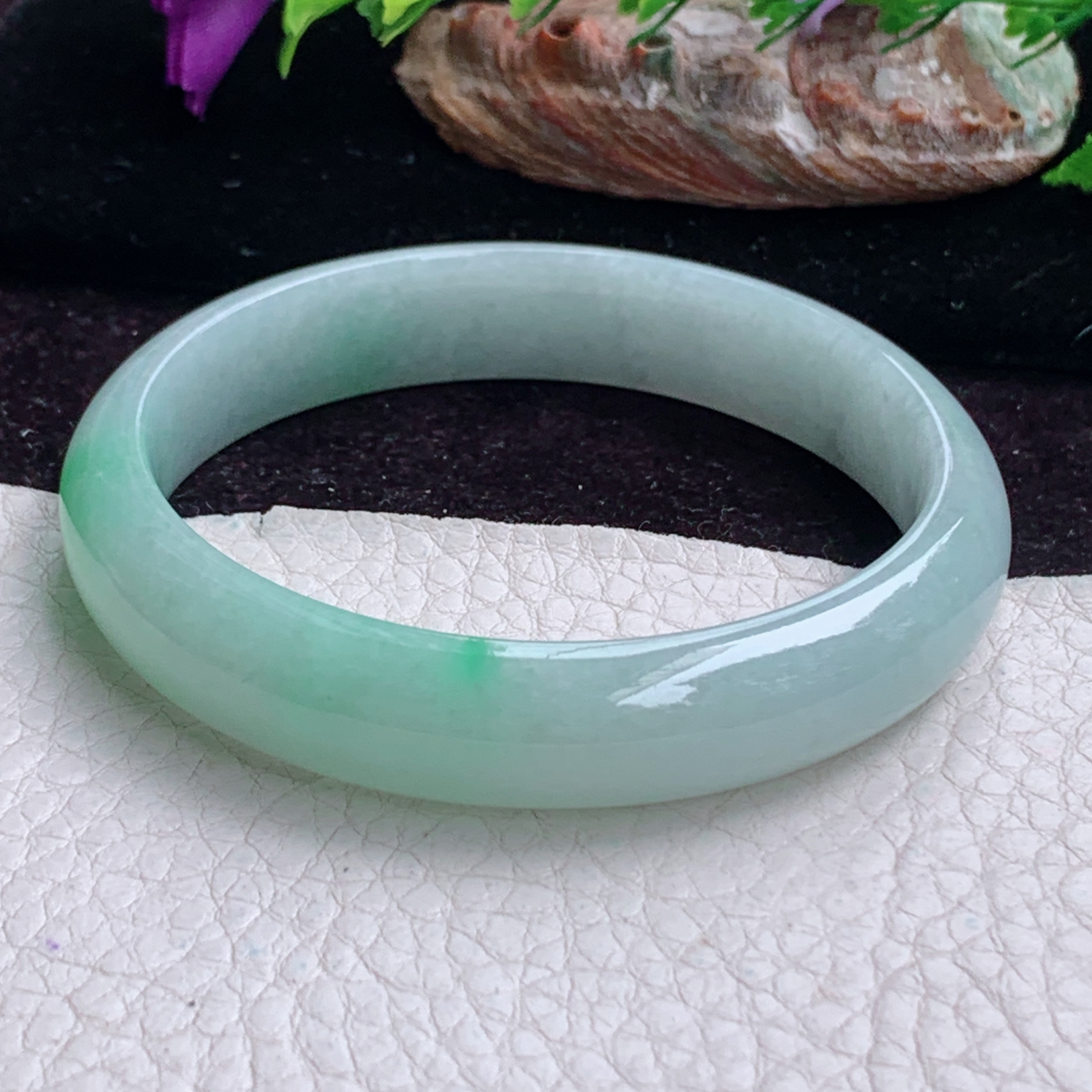 js实拍55*11.8*7平安镯 天然缅甸翡翠手镯清秀飘绿花正圈玉镯子