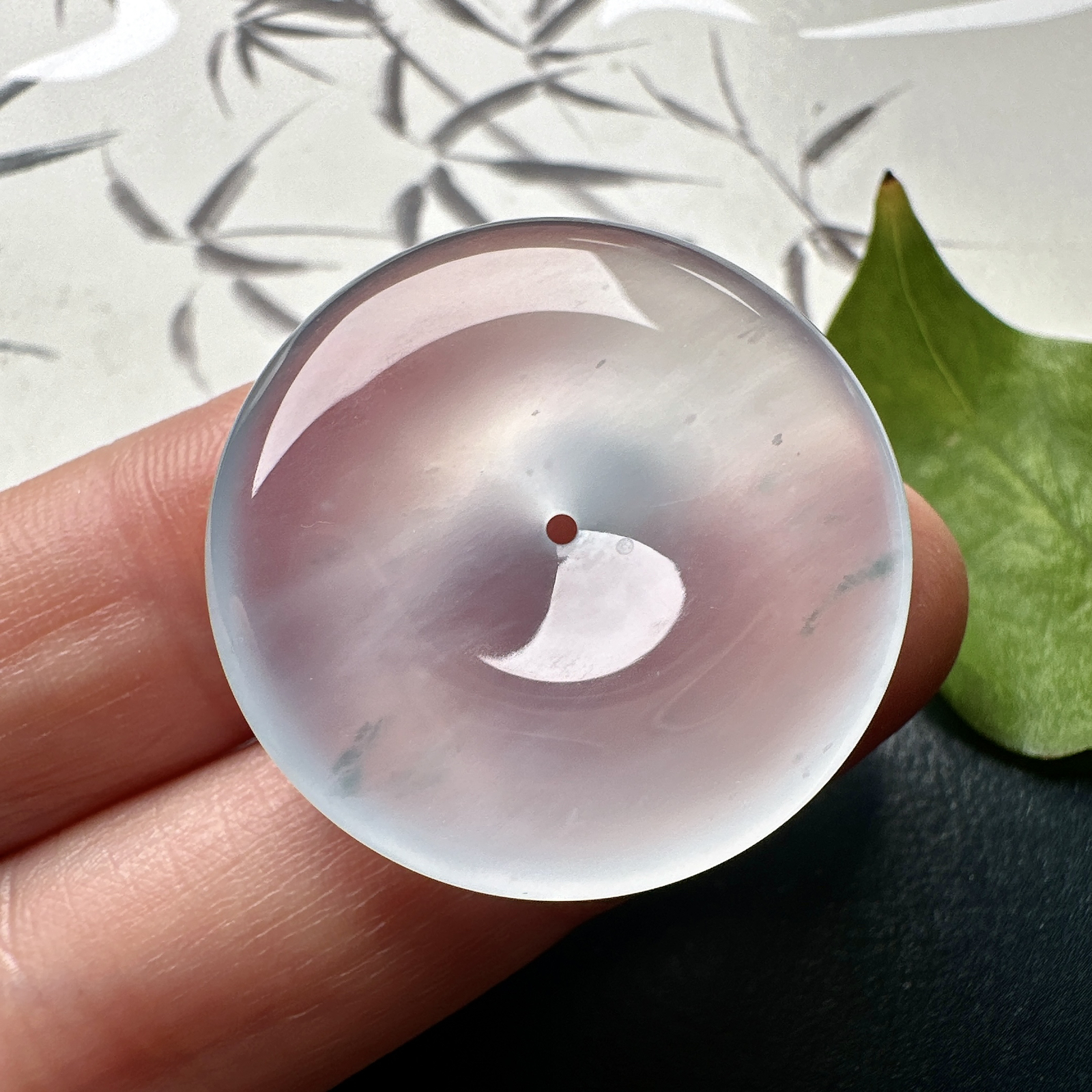 【冰种飘花平安扣】质地细腻冰润，品质很好，冰感十足，胶感明显，收藏品质。