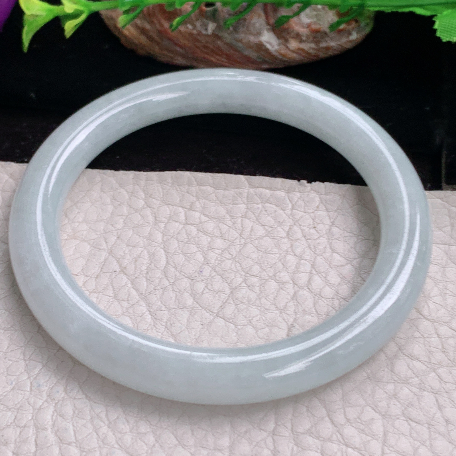 ee实拍56.5*8.2*8.8美人镯 天然缅甸翡翠手镯白月光清爽圆条正圈玉镯子