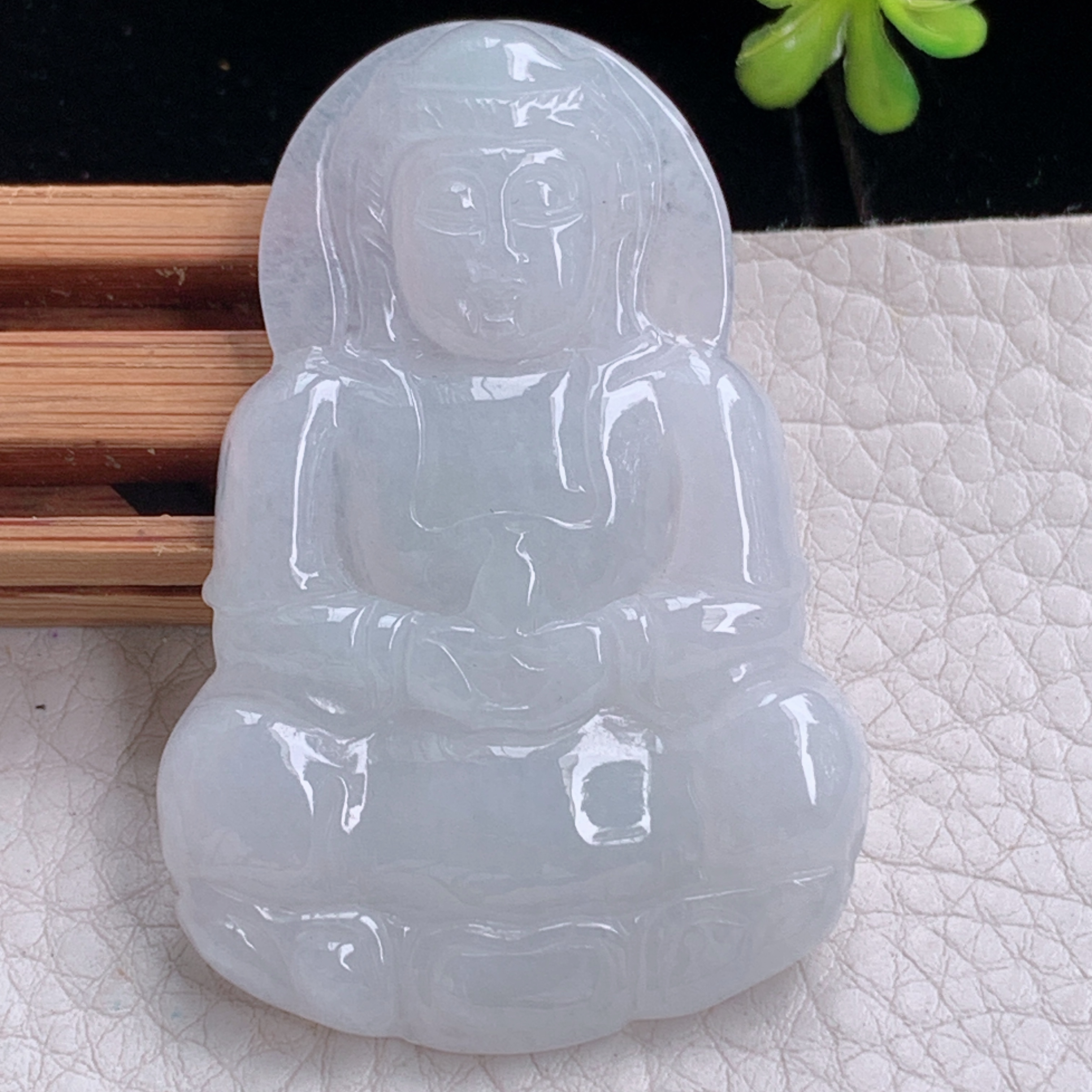 zz3实拍54*37*5.8缅甸翡翠白色观音菩萨吊坠 白月光观音牌