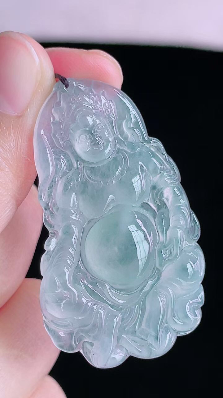 【翡翠名称】老坑种高冰黄财神吊坠挂件
【翡翠尺寸】48.3/27.6/4.7mm
【翡翠描述】宝贝种老水足，玉质细腻，色泽靓丽，性价比高，佩戴效果好！
【其它赠送】权威证书/精美挂绳盒子/支持全国复检