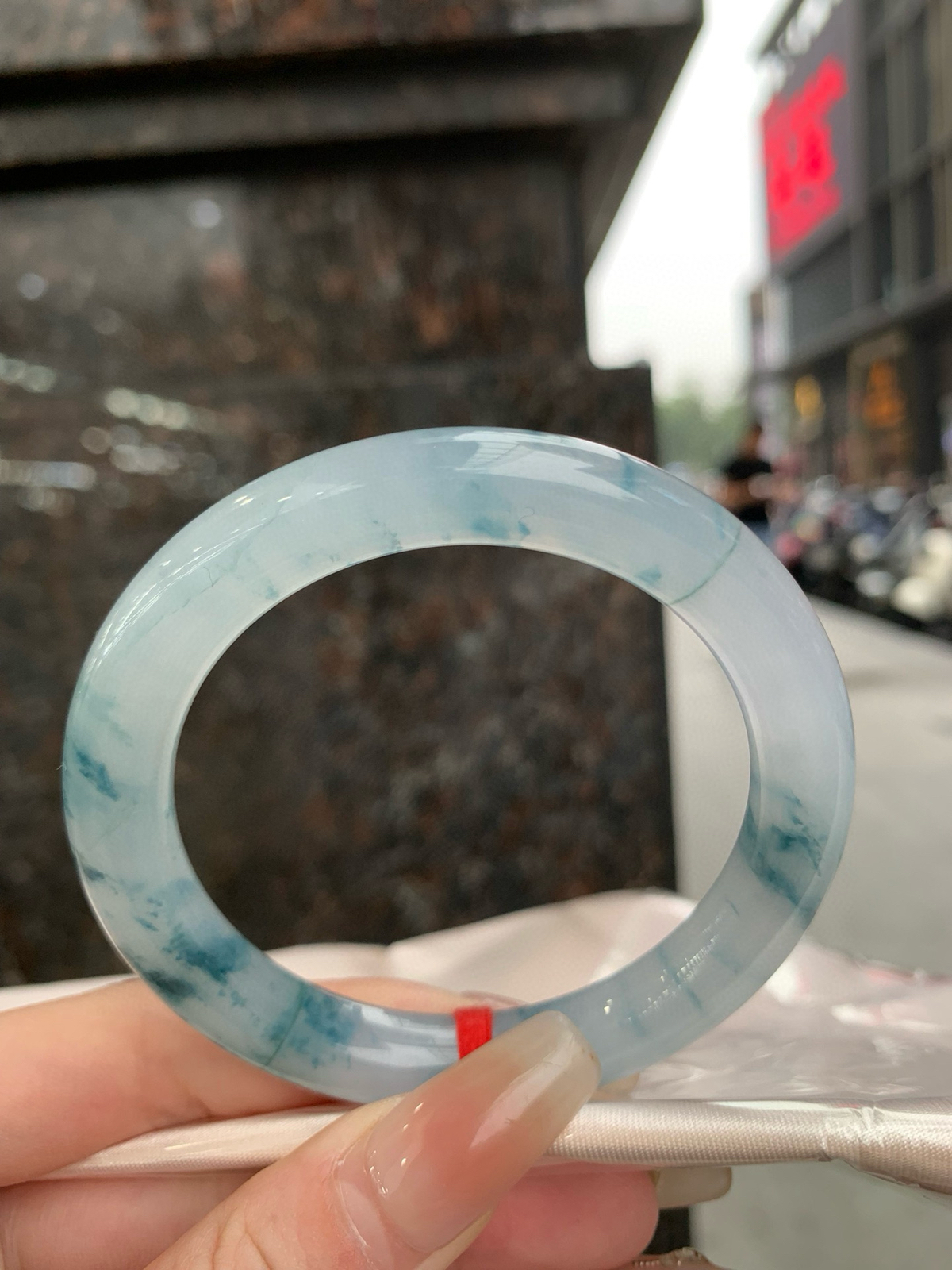 飘蓝花圆条，很有意境，无暇
53.6-9.4-9.4