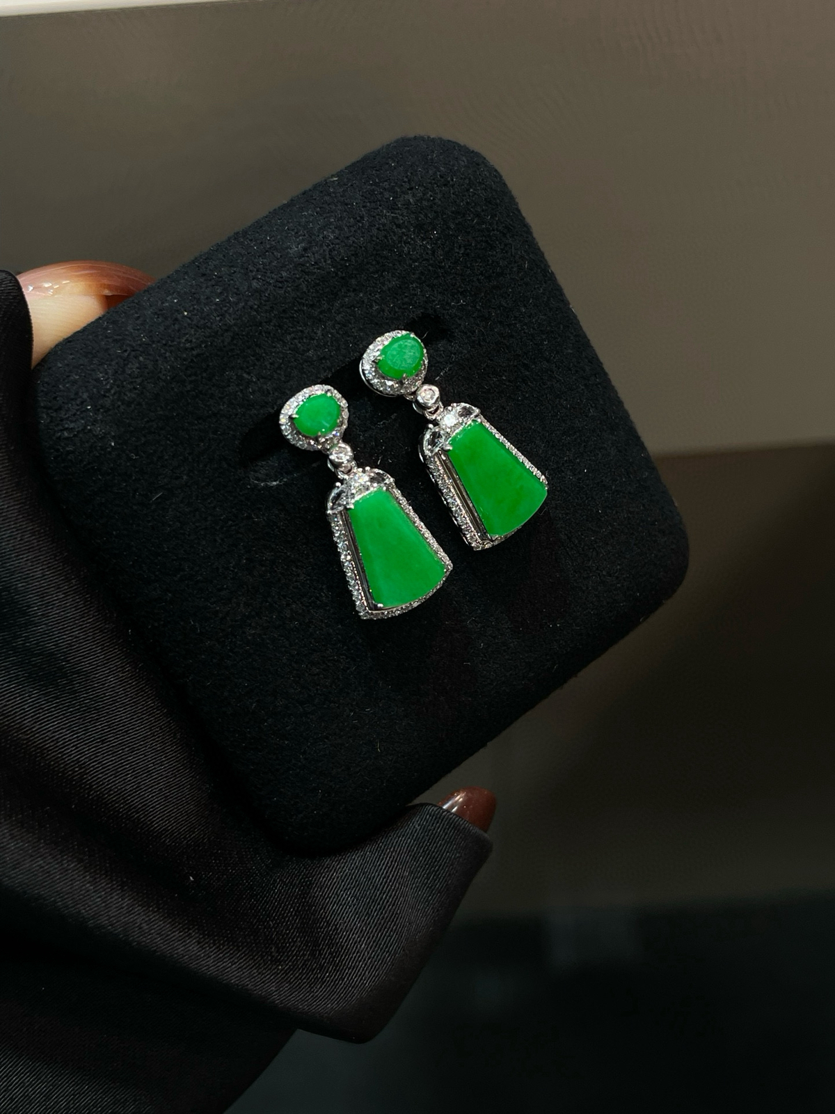 冰种 正阳绿 无事牌耳坠
18k金镶嵌