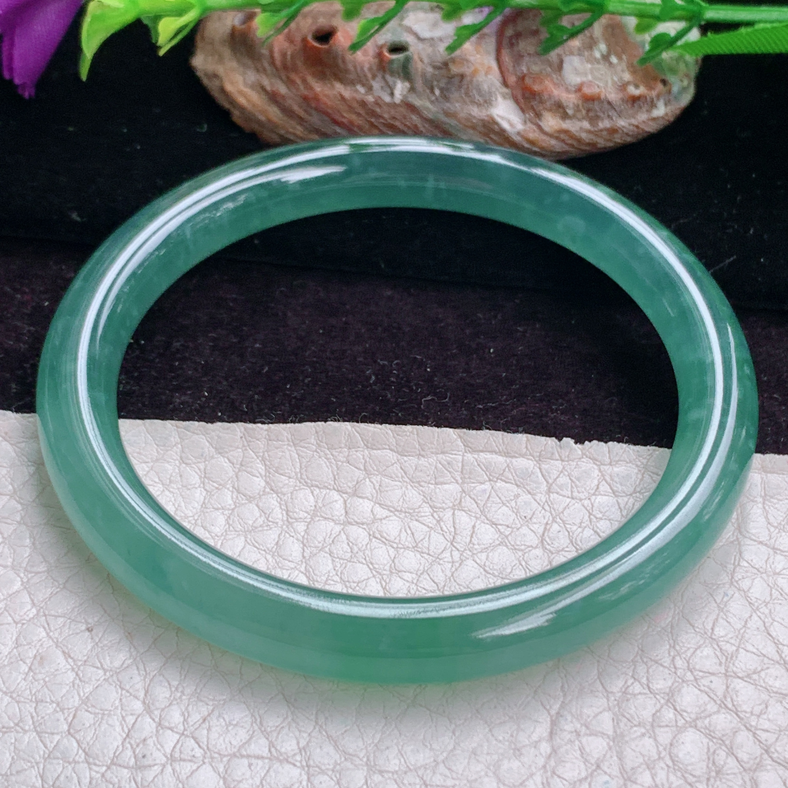 yh实拍56*7.6美人镯 天然翡翠手镯冰蓝圆条正圈玉镯子 叮当镯