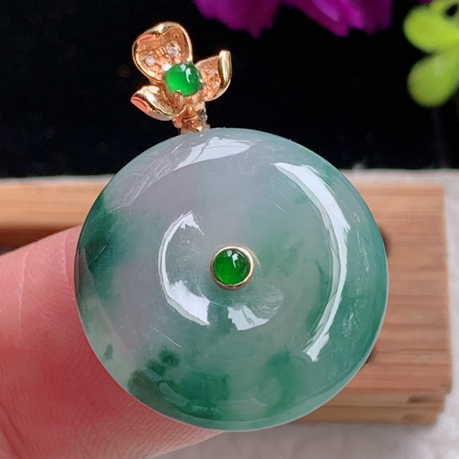 zz3实拍连金30*22.3*5.8缅甸翡翠冰飘花小平安扣吊坠 镶金平安玉坠