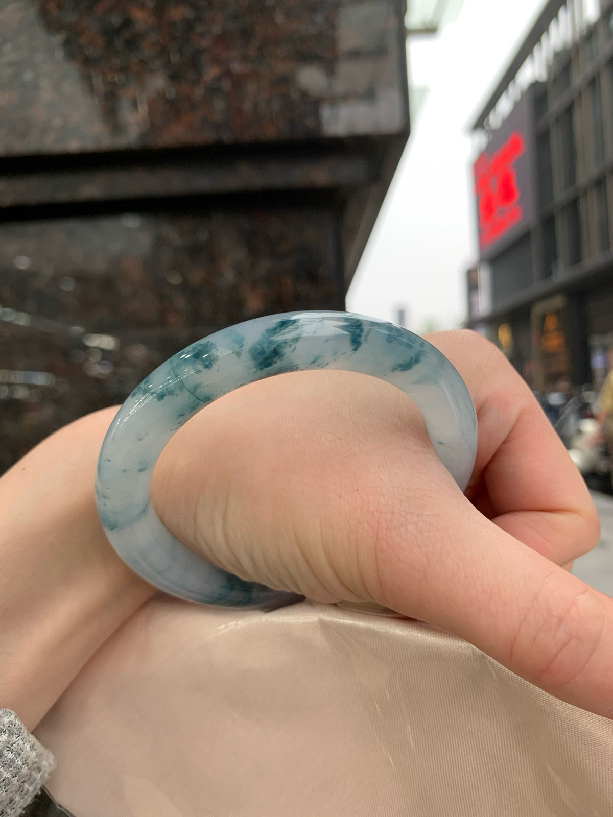 飘蓝花圆条，很有意境，无暇
53.6-9.4-9.4