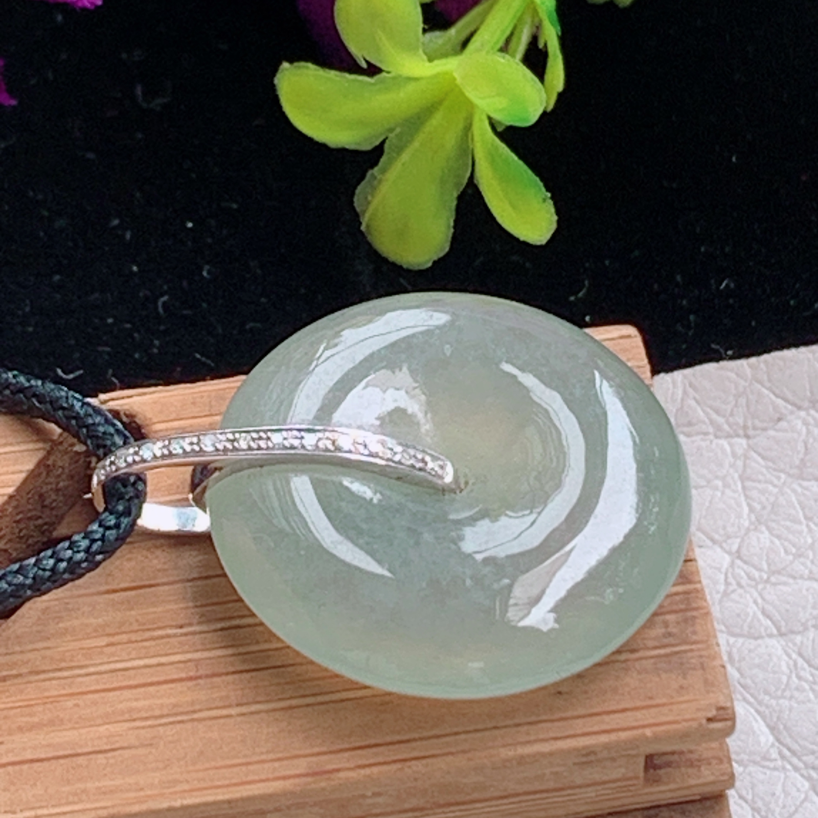 zz3实拍25*20.5*5缅甸翡翠冰糖雪梨小平安扣吊坠 镶金宝宝平安锁骨坠