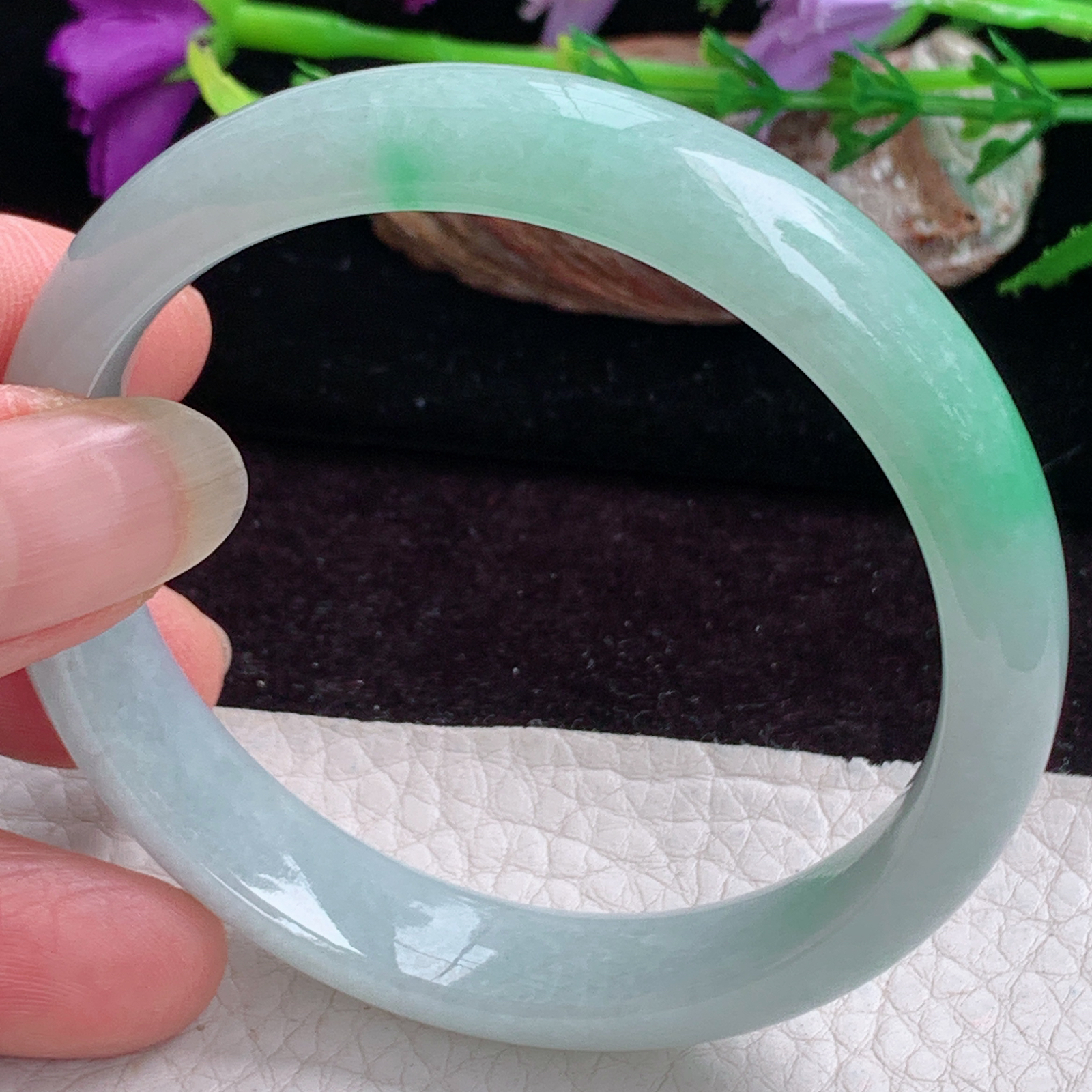 js实拍55*11.8*7平安镯 天然缅甸翡翠手镯清秀飘绿花正圈玉镯子