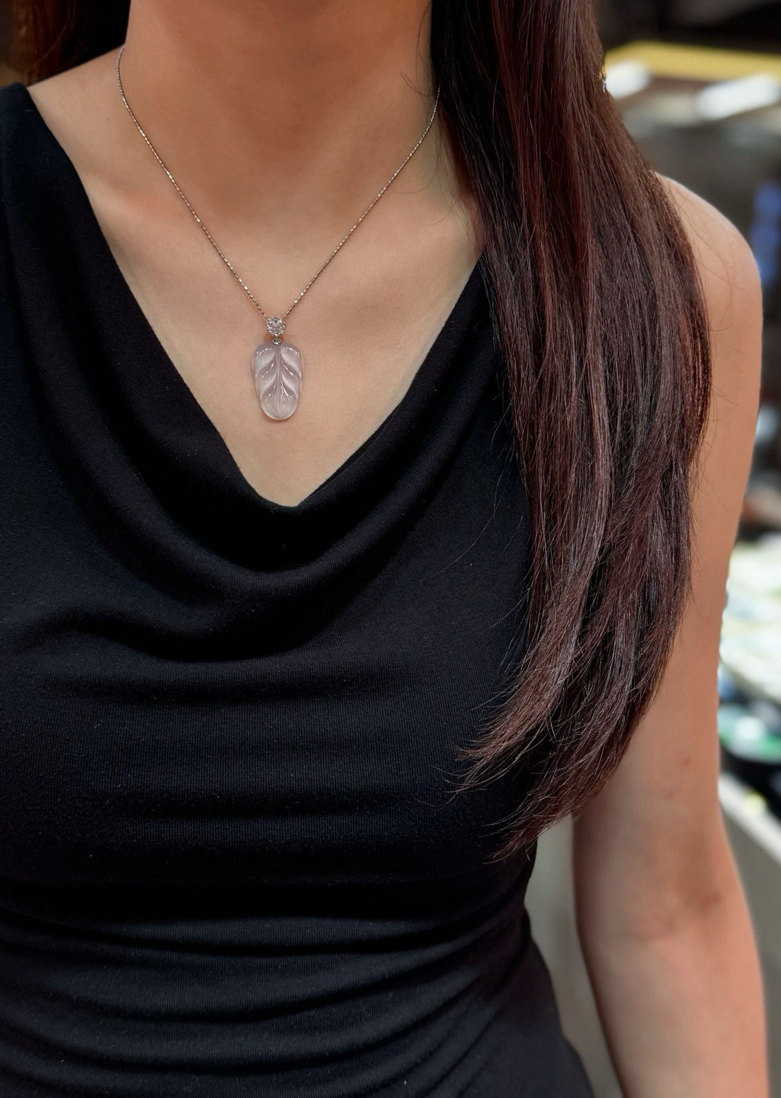 冰种 起光 叶子吊坠 纯纯的料子 

18k金扣头