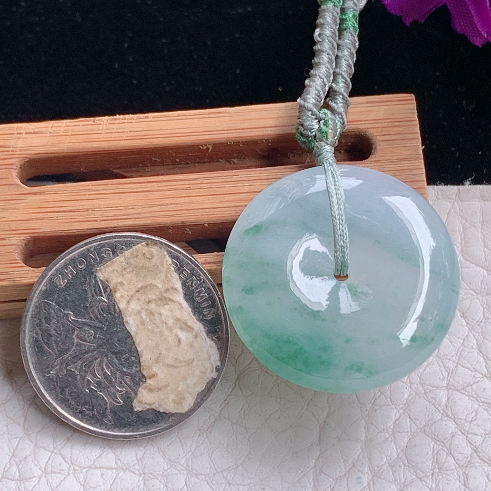 zz3实拍27.8*6.2缅甸翡翠飘花平安扣吊坠精美宝宝平安玉坠