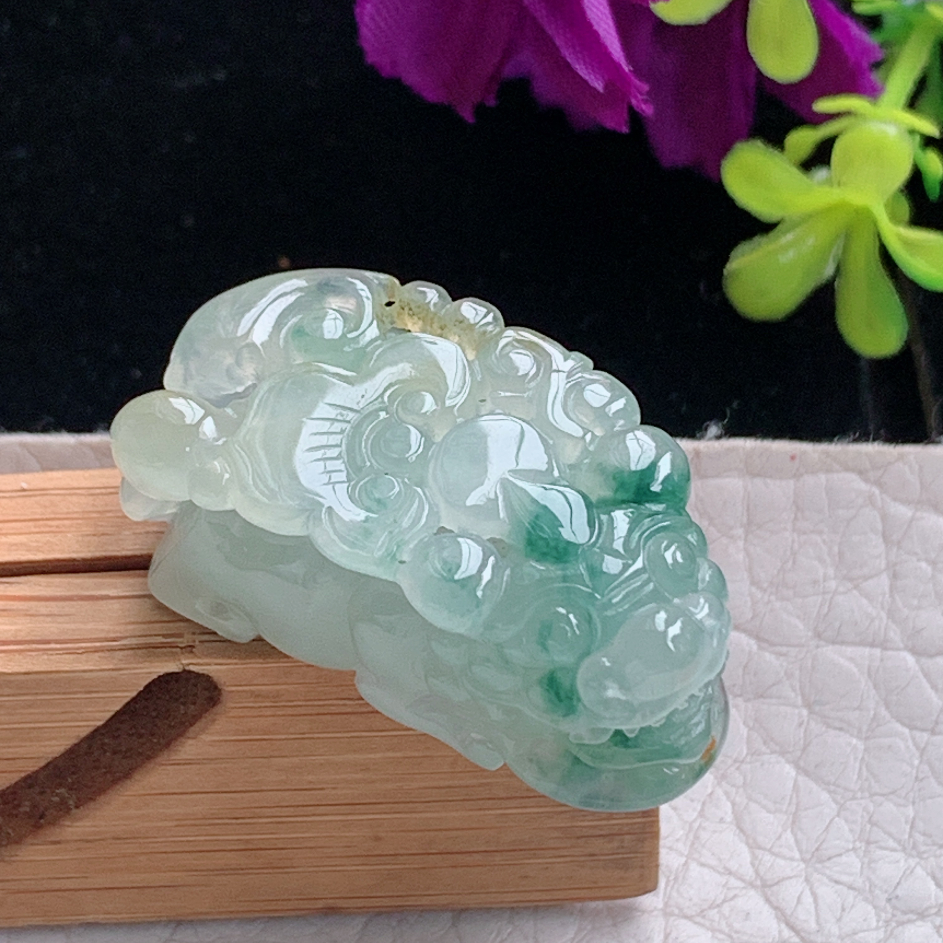 zz3实拍32*16*13.8缅甸翡翠冰三彩招财貔貅吊坠皮休瑞兽玉坠