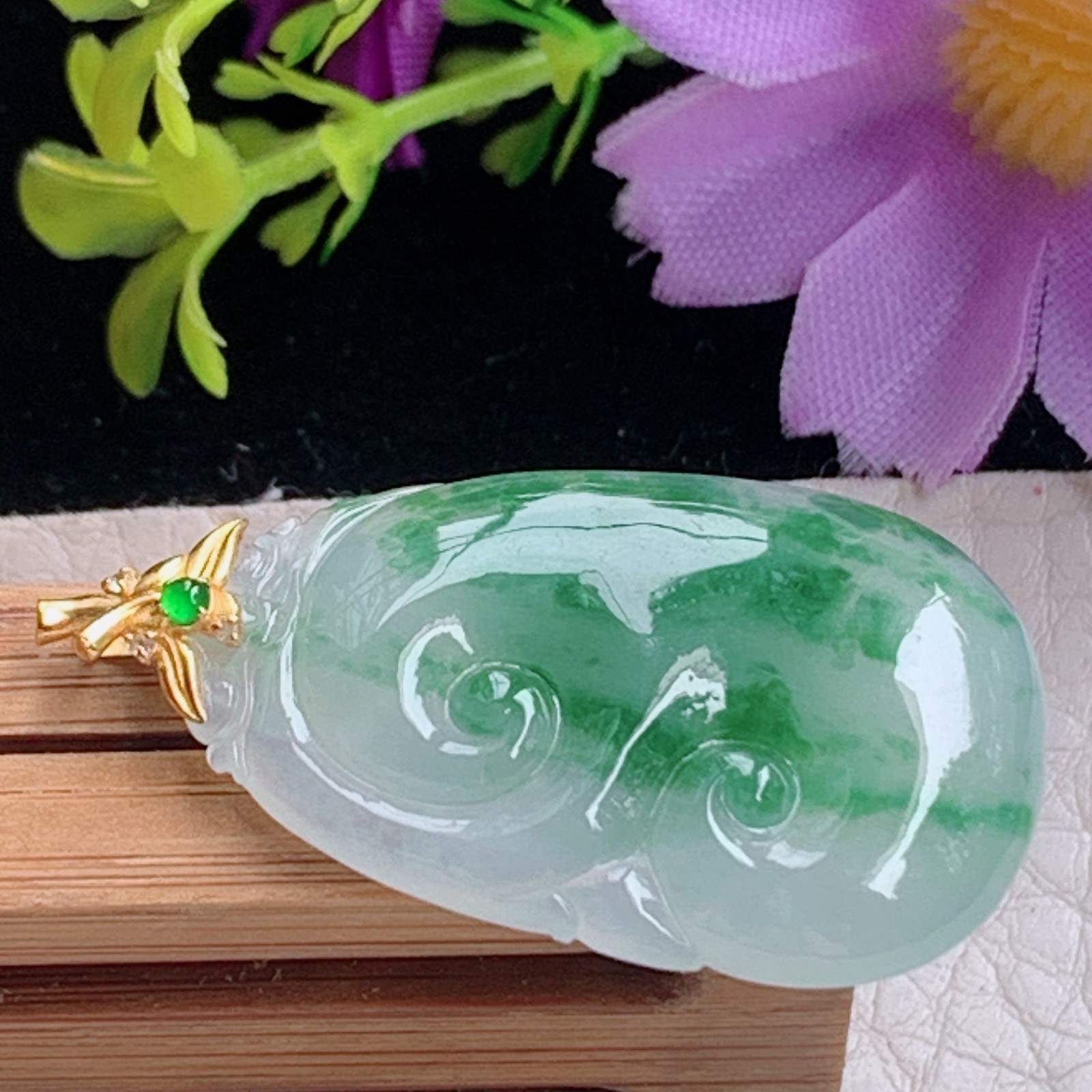 zz3实拍30*20*4.5缅甸翡翠冰飘花如意吊坠 事事如意玉坠18k金扣