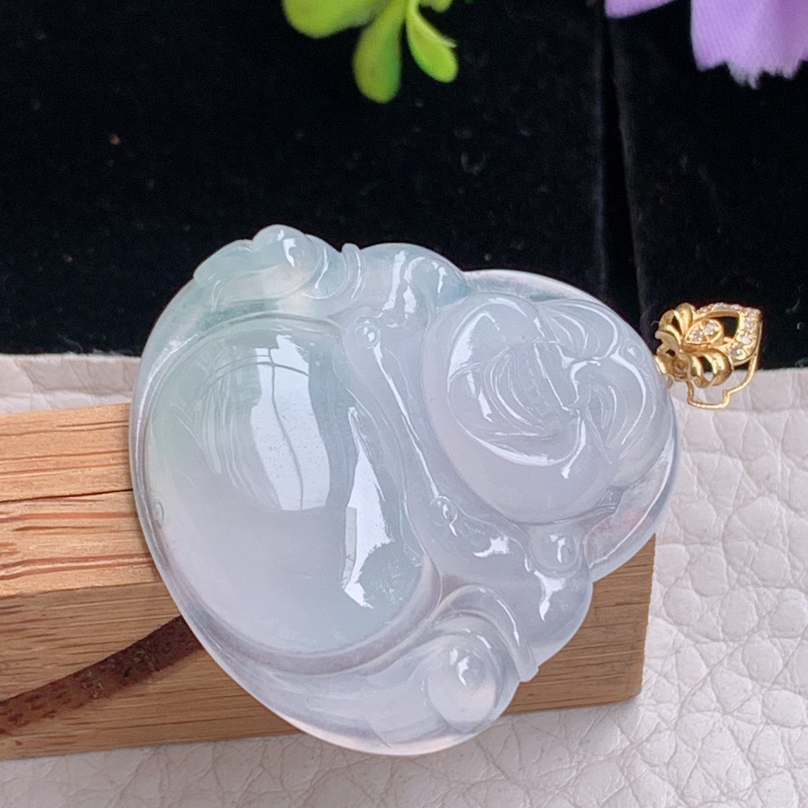 zz3实拍32*35.3*6缅甸翡翠白冰大佛公吊坠 镶18k金扣大肚弥勒佛毛衣坠