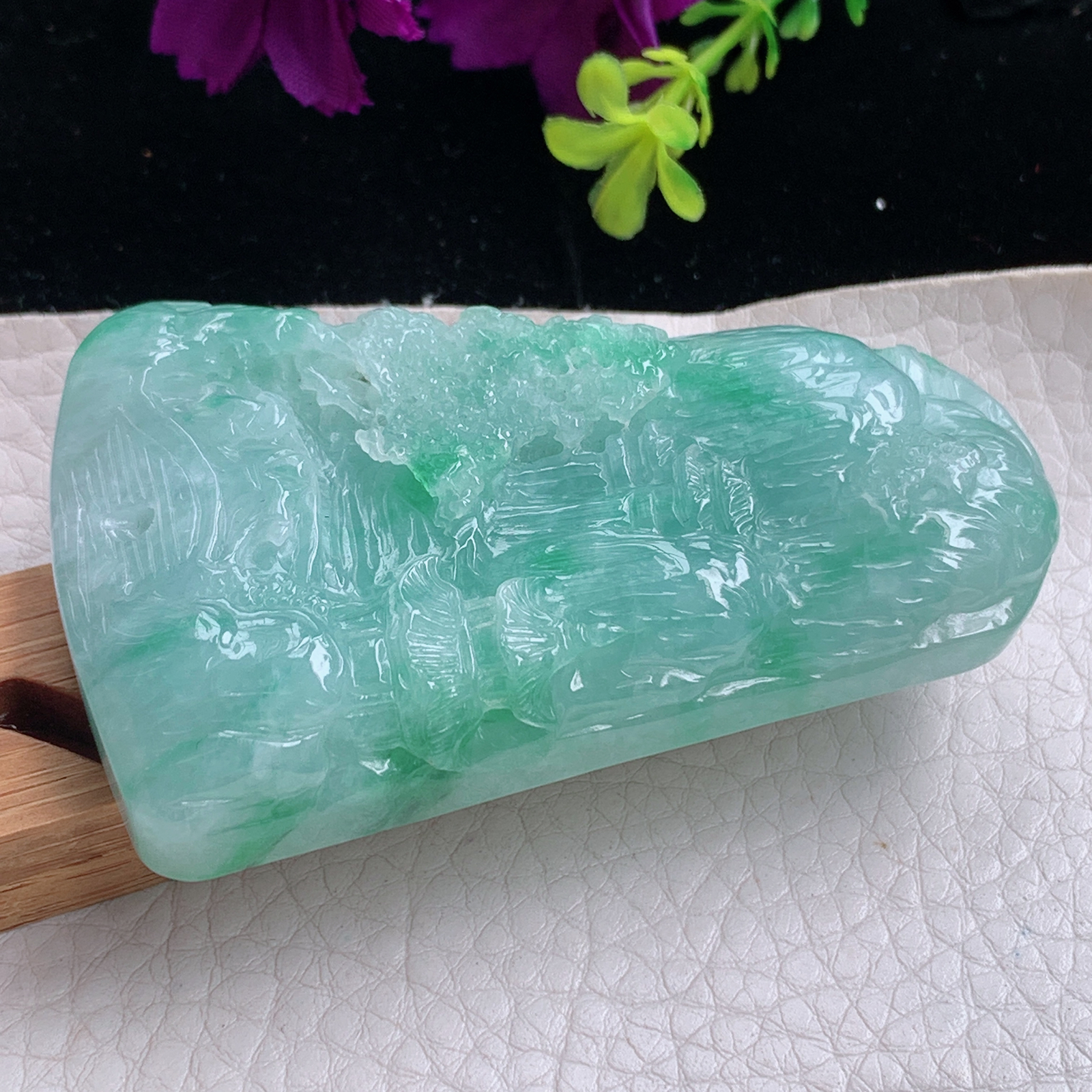 zz3实拍70*43.8*13.5缅甸翡翠冰胶浅绿大山水牌吊坠 男款玉坠