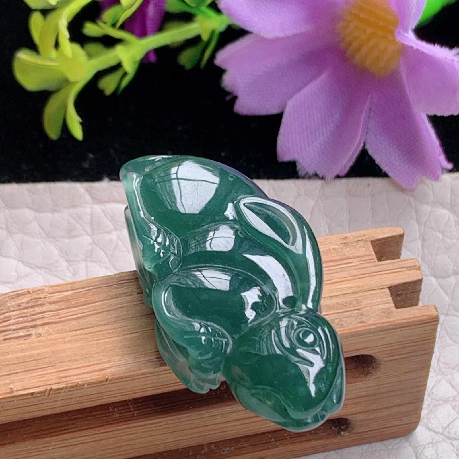 zz3实拍34*17*8.5翡翠冰透蓝水立体生肖兔子吊坠 宝宝小孩平安玉坠