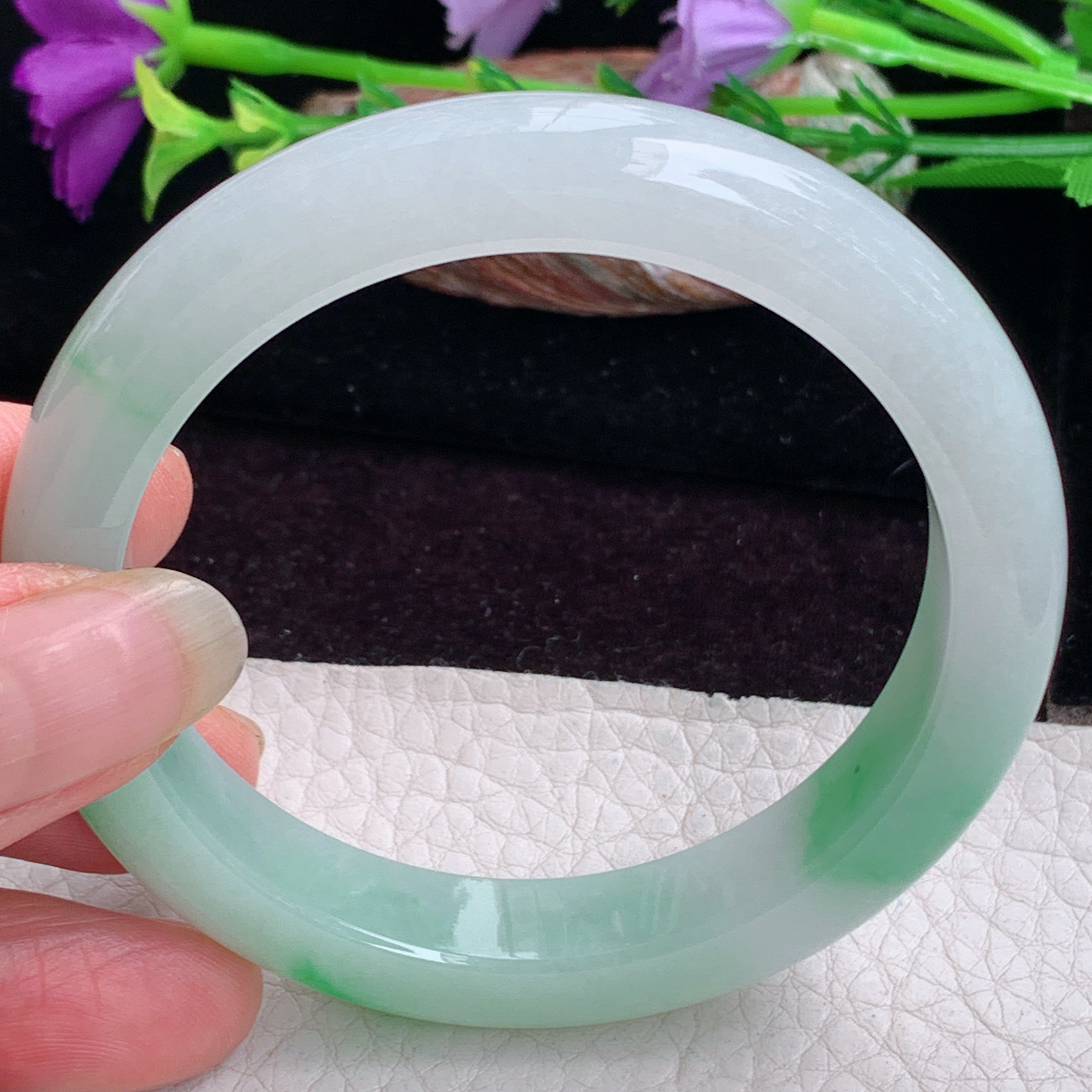 yh实拍56*11.2*8.2平安镯 天然缅甸翡翠手镯白底青正圈玉镯子