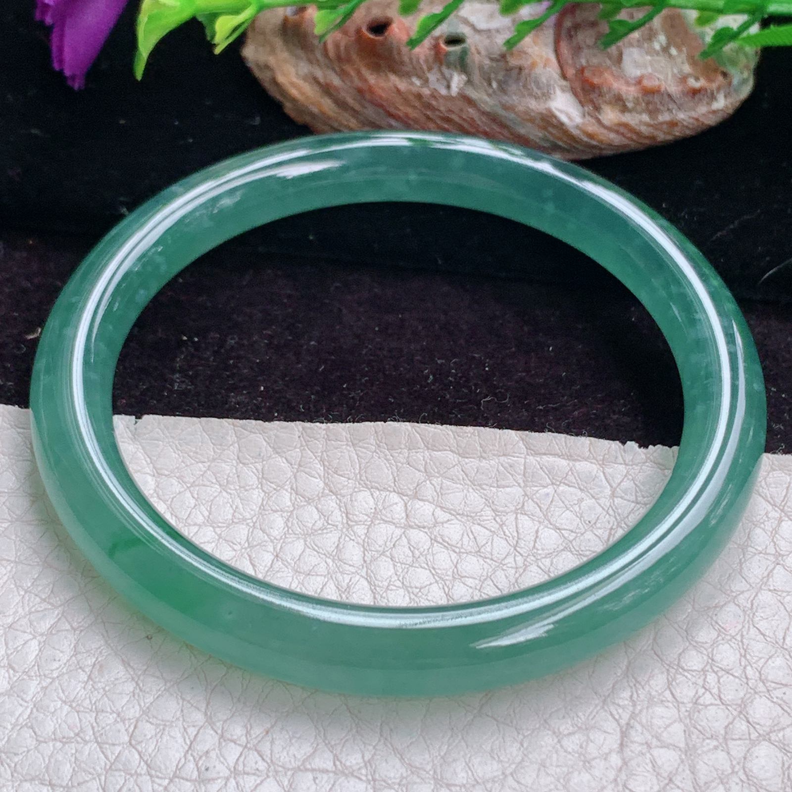 yh实拍56*7.6美人镯 天然翡翠手镯冰蓝圆条正圈玉镯子 叮当镯