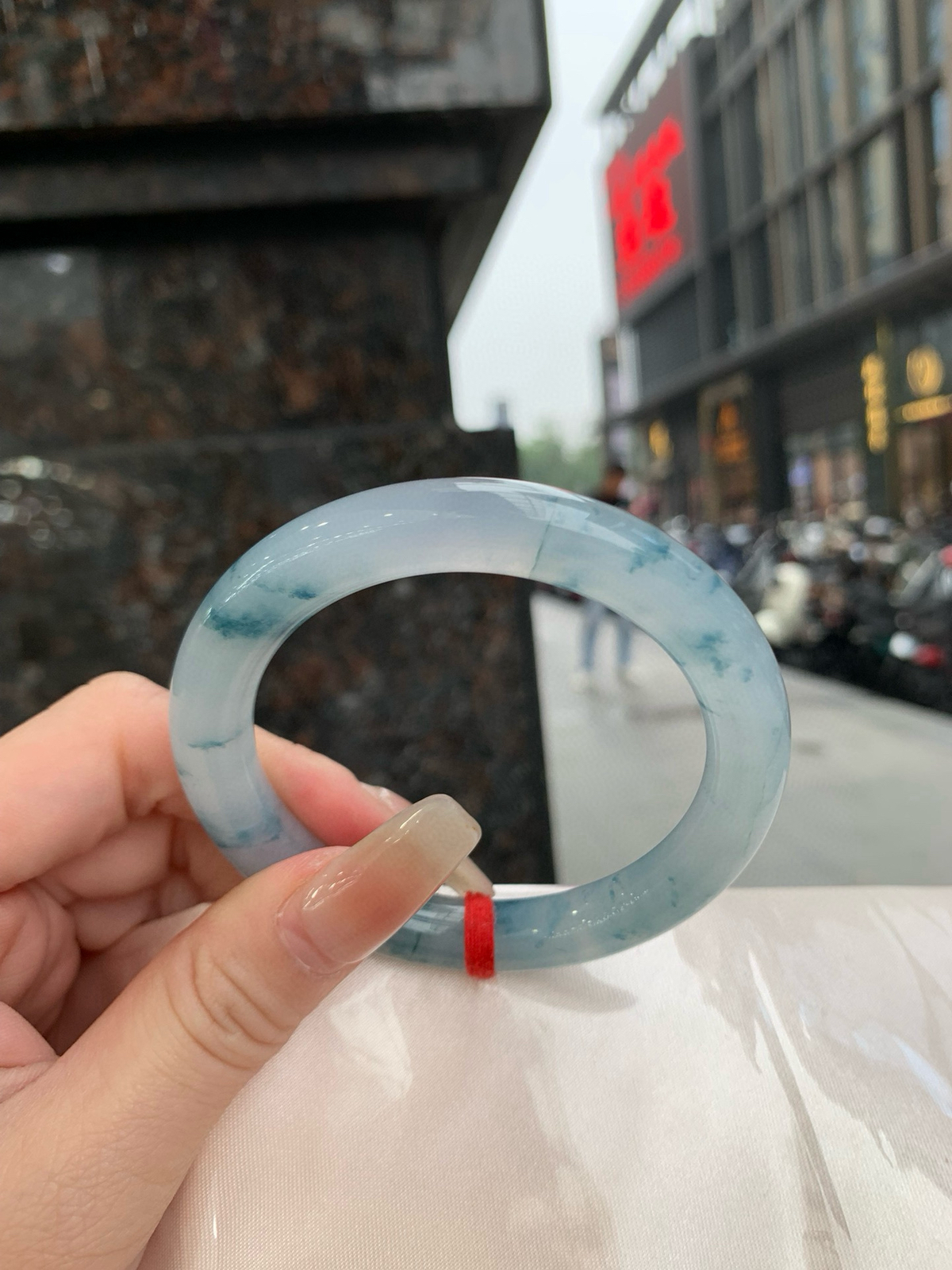 飘蓝花圆条，很有意境，无暇
53.6-9.4-9.4