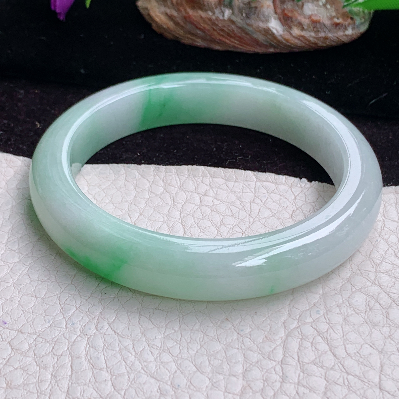 yh实拍56*11.2*8.2平安镯 天然缅甸翡翠手镯白底青正圈玉镯子