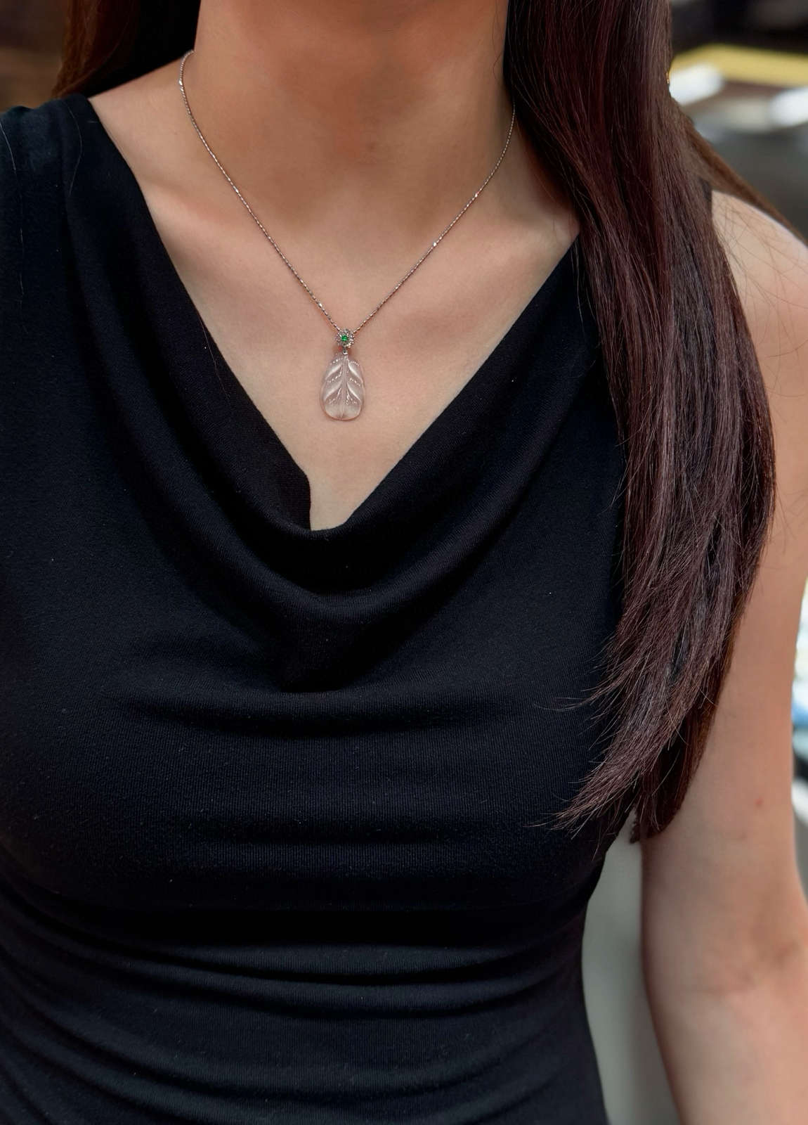 冰种 起光 叶子吊坠

18k金扣头