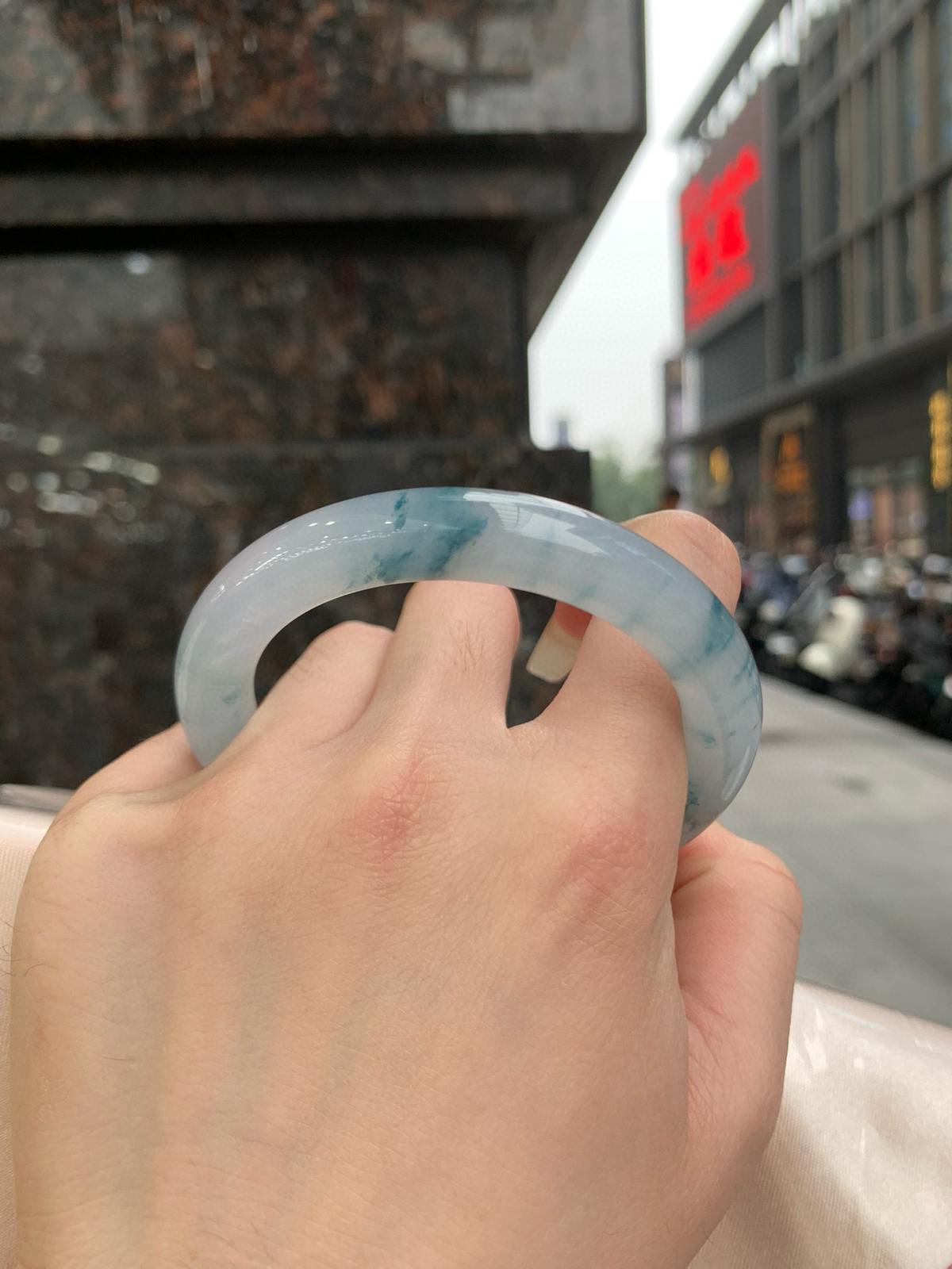 飘蓝花圆条，很有意境，无暇
53.6-9.4-9.4