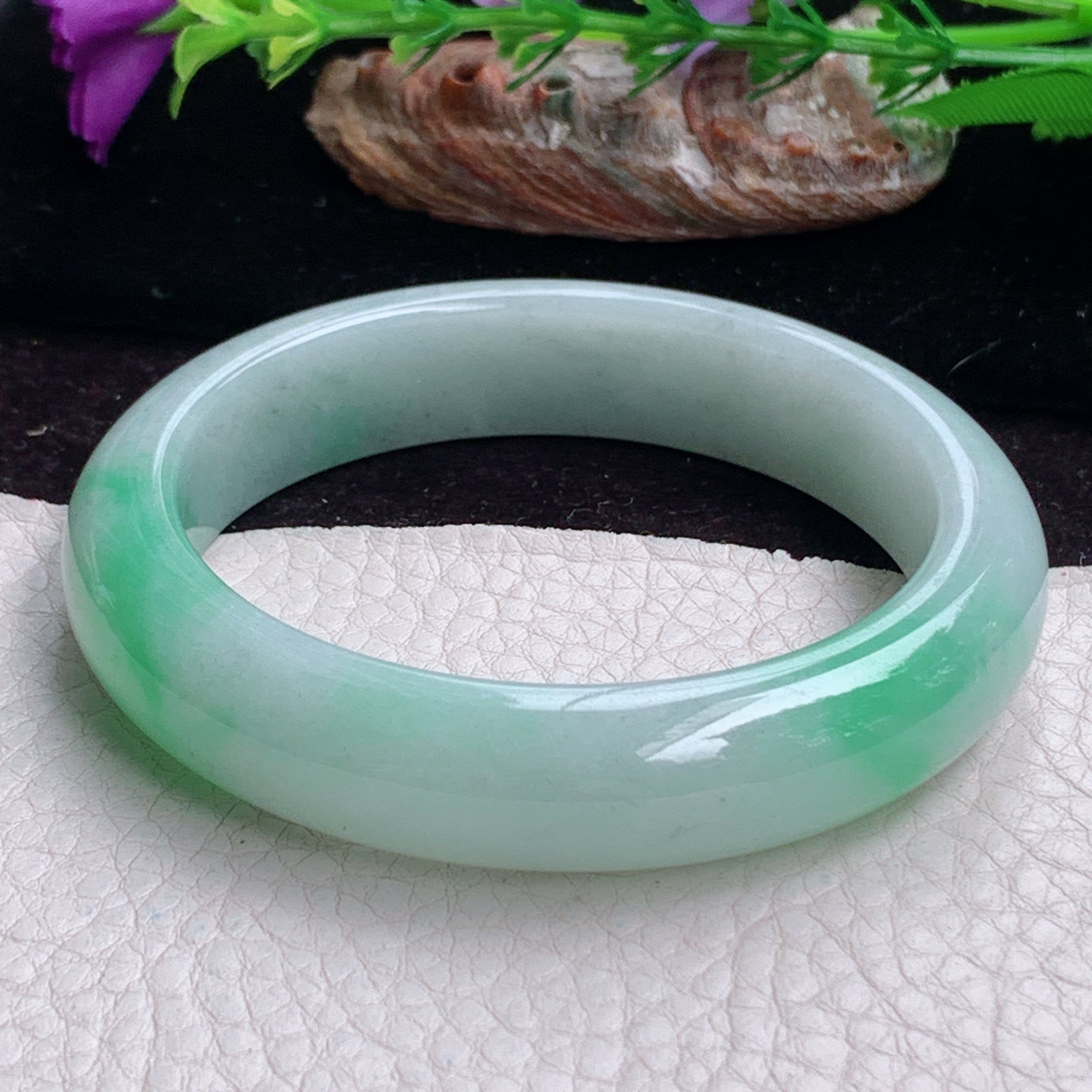 yh实拍56*13.3*8.2平安镯 天然缅甸翡翠手镯飘绿胶感正圈玉镯子