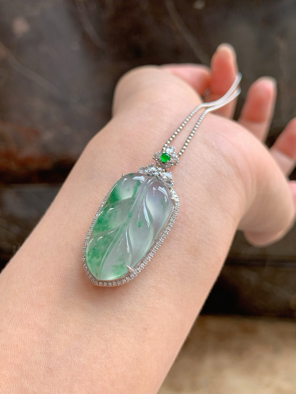 🤍冰飘花·叶子

飘绿入玉叶，冰透藏灵秀