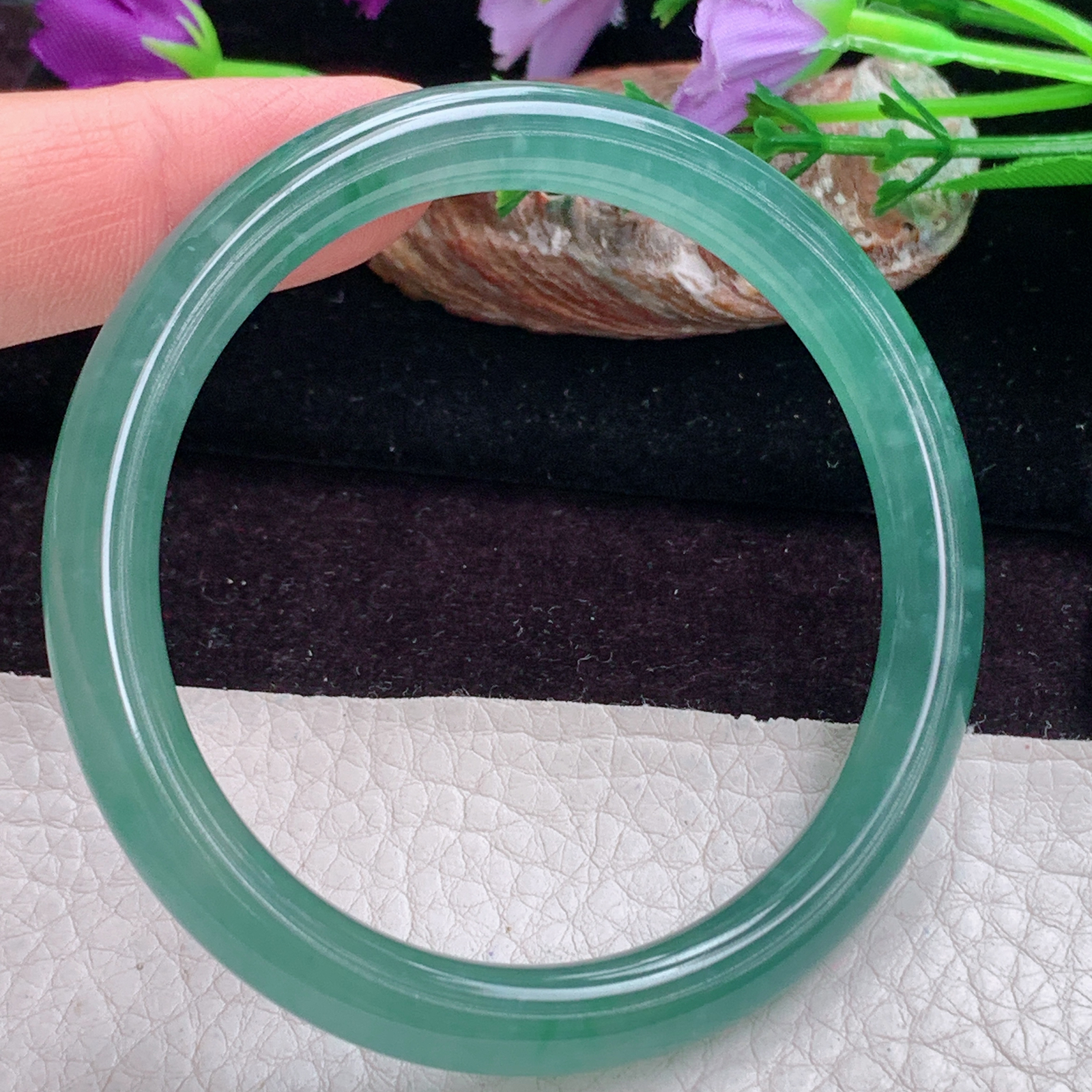 yh实拍56*7.6美人镯 天然翡翠手镯冰蓝圆条正圈玉镯子 叮当镯