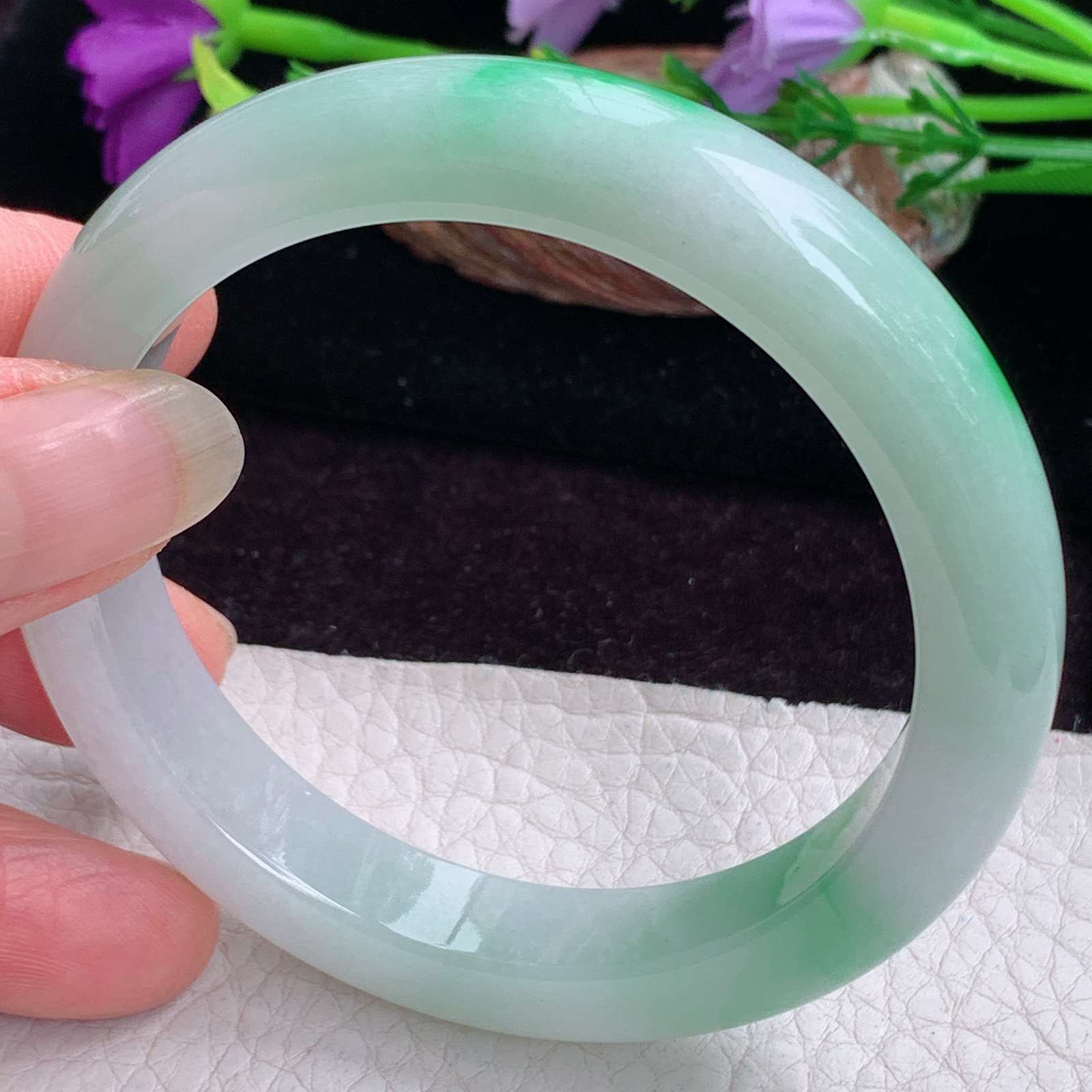 yh实拍56*11.2*8.2平安镯 天然缅甸翡翠手镯白底青正圈玉镯子