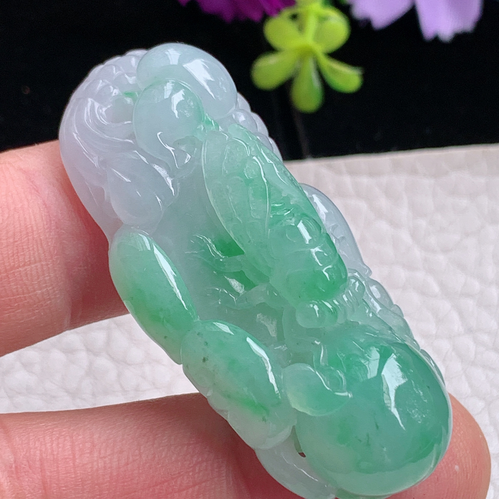 zz3实拍52*25.3*18缅甸翡翠冰透浅绿金玉满堂吊坠 一鸣惊人知了玉坠