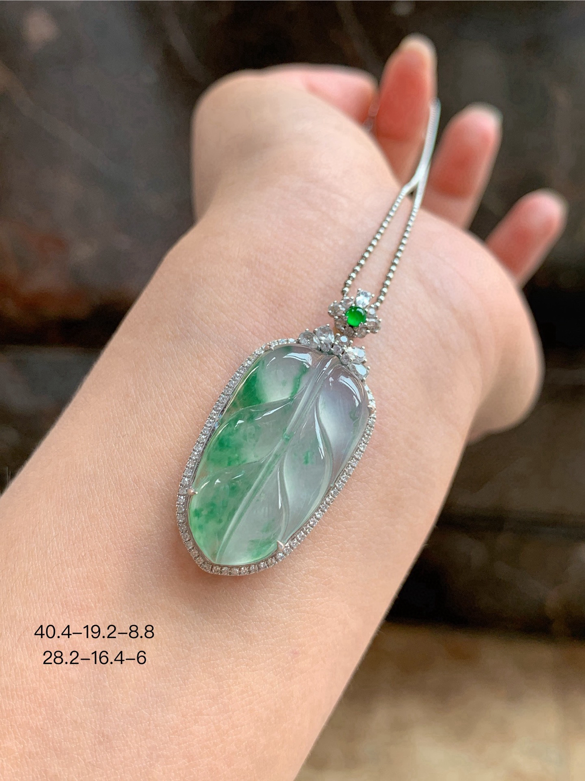 🤍冰飘花·叶子

飘绿入玉叶，冰透藏灵秀