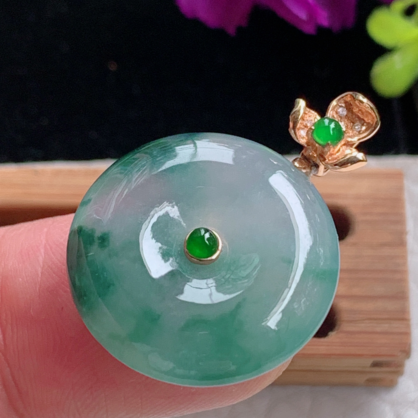 zz3实拍连金30*22.3*5.8缅甸翡翠冰飘花小平安扣吊坠 镶金平安玉坠