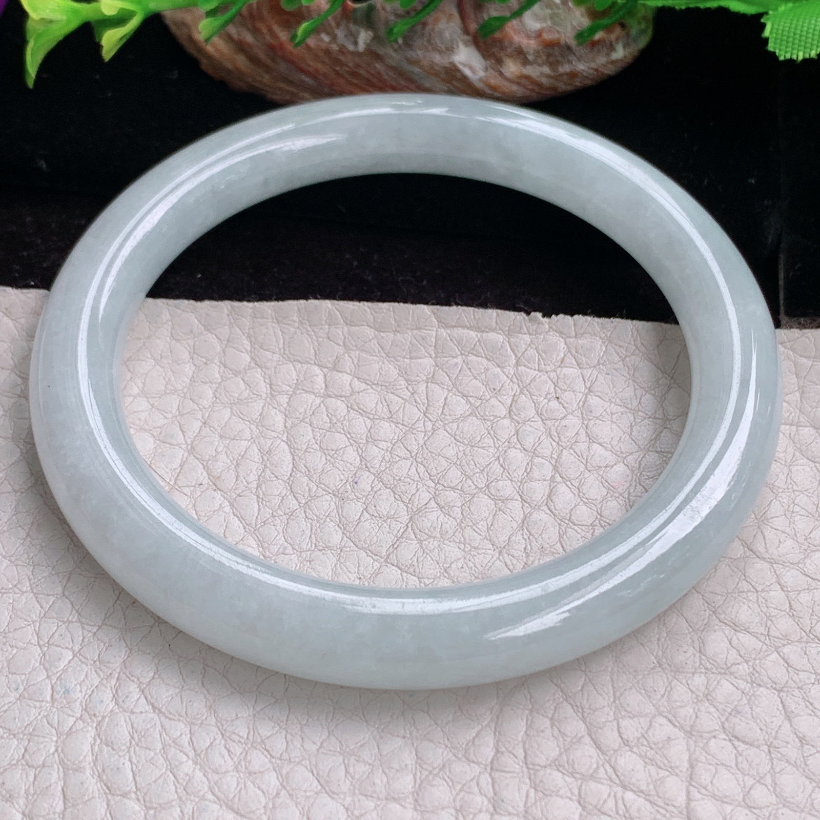 ee实拍56.5*8.2*8.8美人镯 天然缅甸翡翠手镯白月光清爽圆条正圈玉镯子