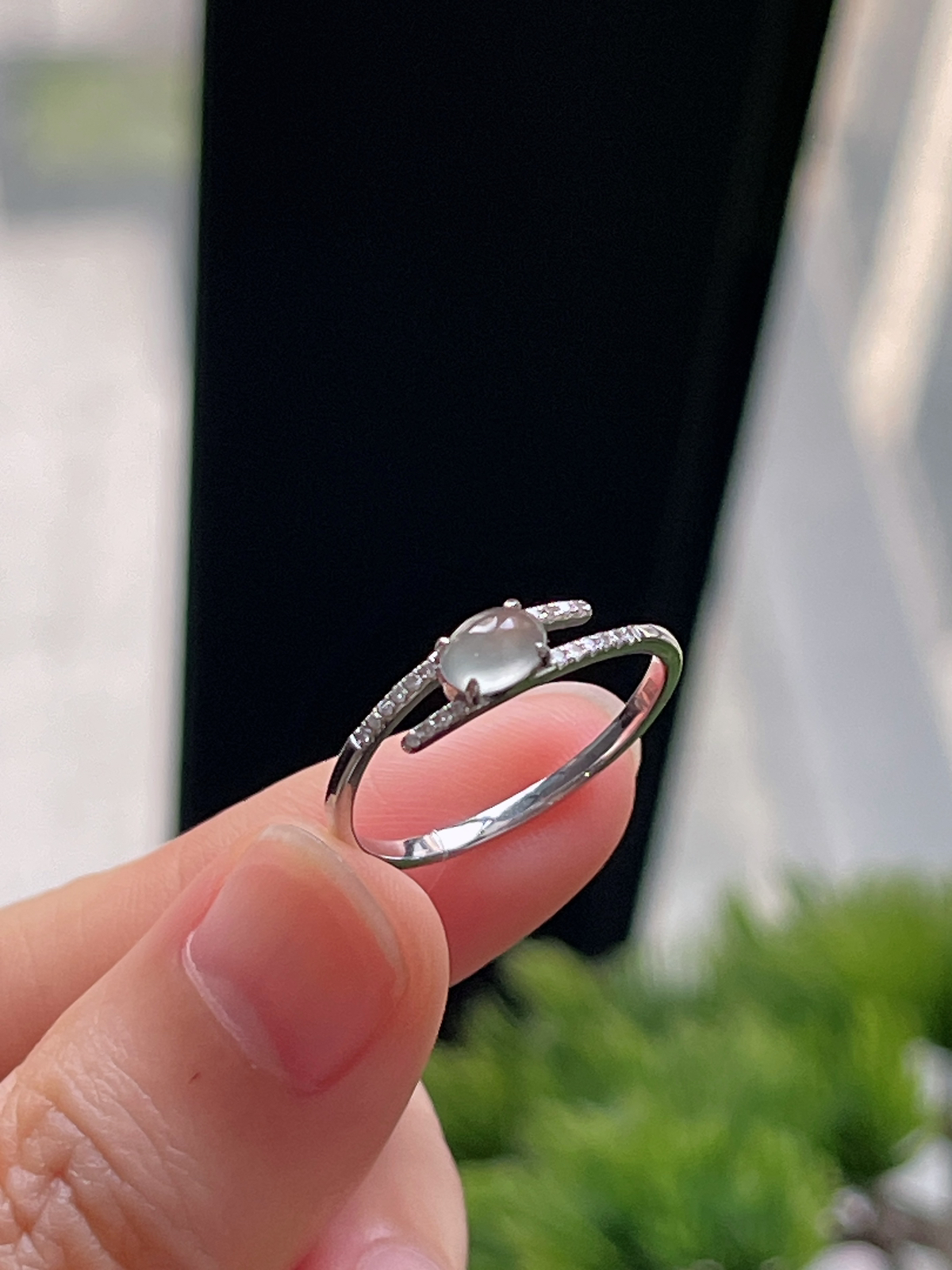 18k金伴钻石 翡翠戒指