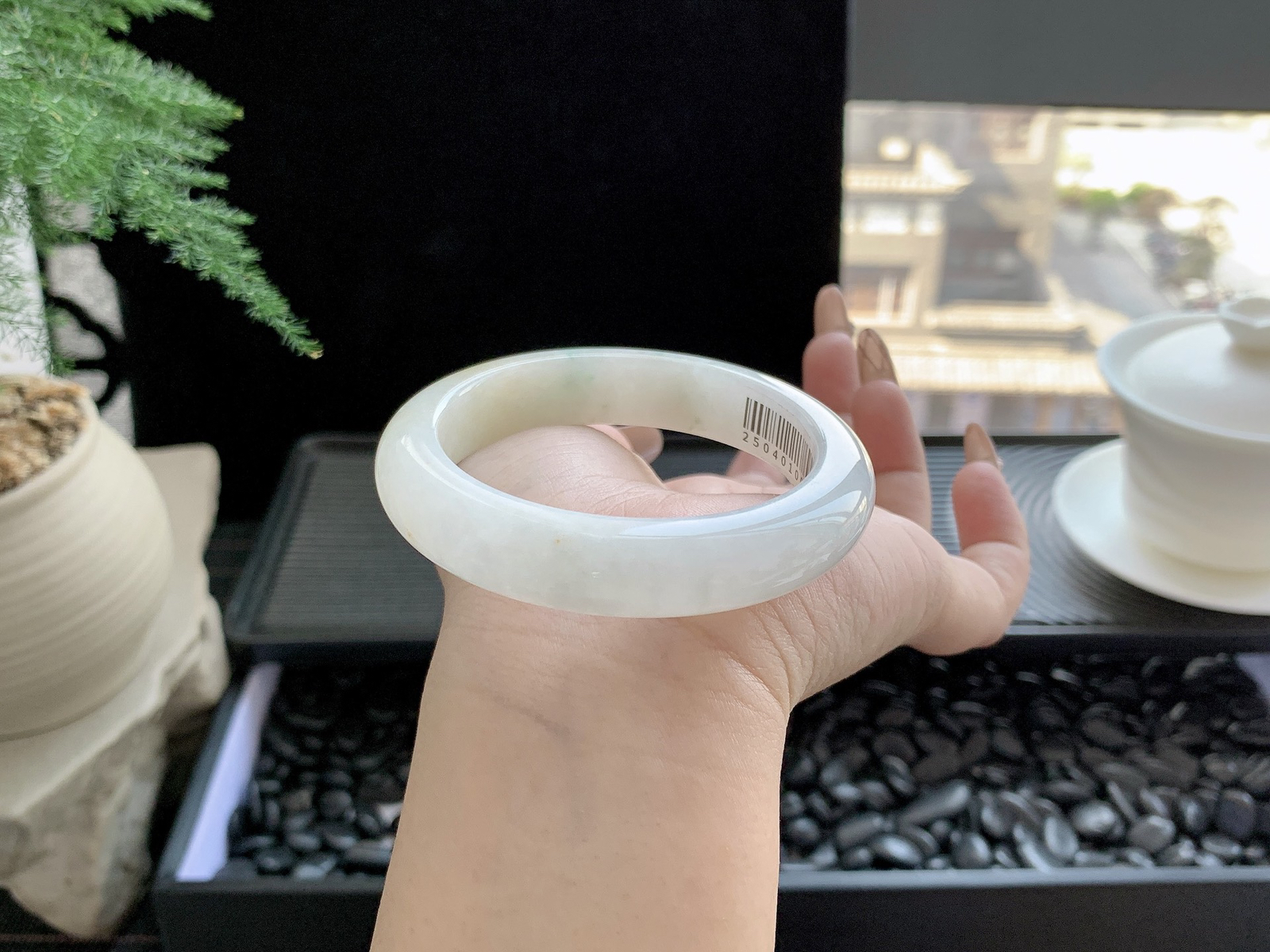 黄翡飘花手镯尺寸：52-12-8.5