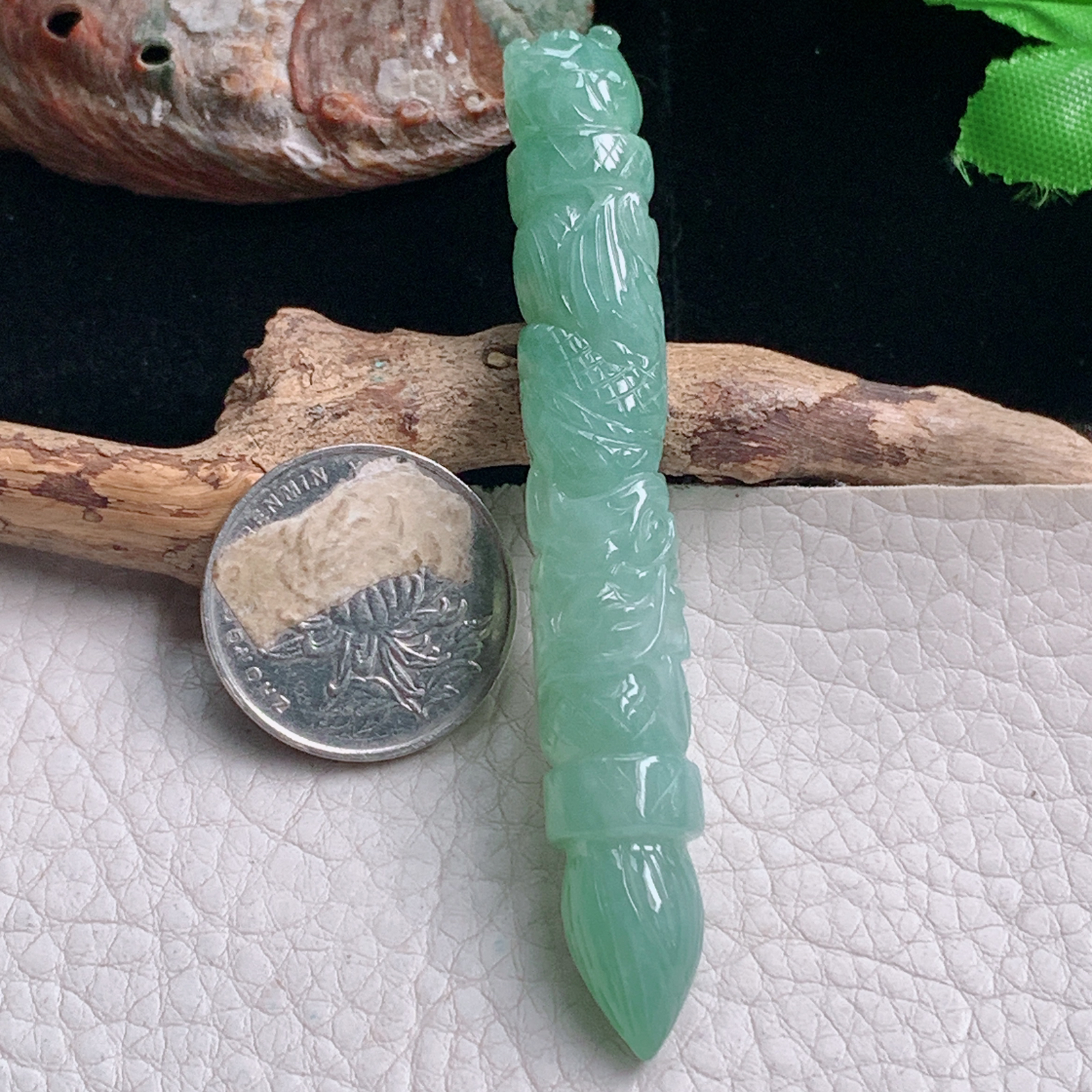 ajj实拍80*11.5*13缅甸翡翠满绿龙行天下金榜题名 清秀水灵毛笔玉吊坠 玉挂件
