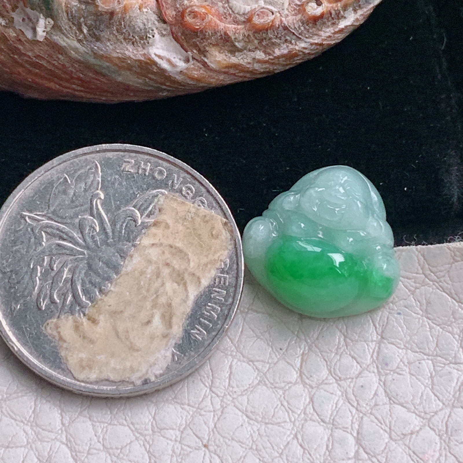 ajj实拍15*16.8*6.8缅甸翡翠辣绿饱满小佛公 弥勒佛玉吊坠 玉挂件