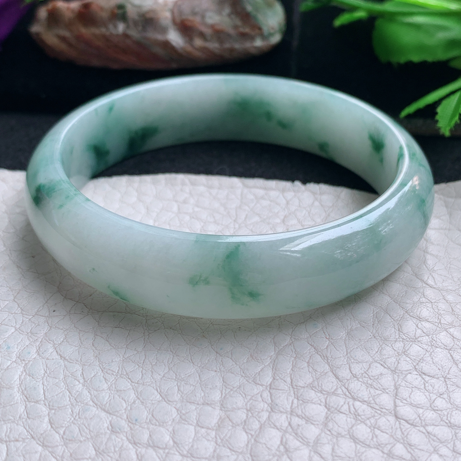 js实拍57*13.8*7平安镯 天然缅甸翡翠手镯飘花胶感正圈玉镯子