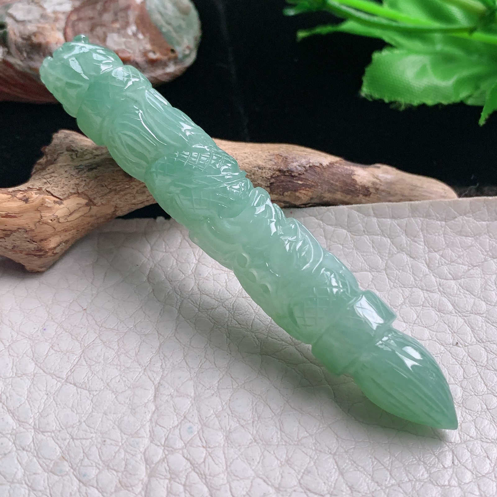 ajj实拍80*11.5*13缅甸翡翠满绿龙行天下金榜题名 清秀水灵毛笔玉吊坠 玉挂件