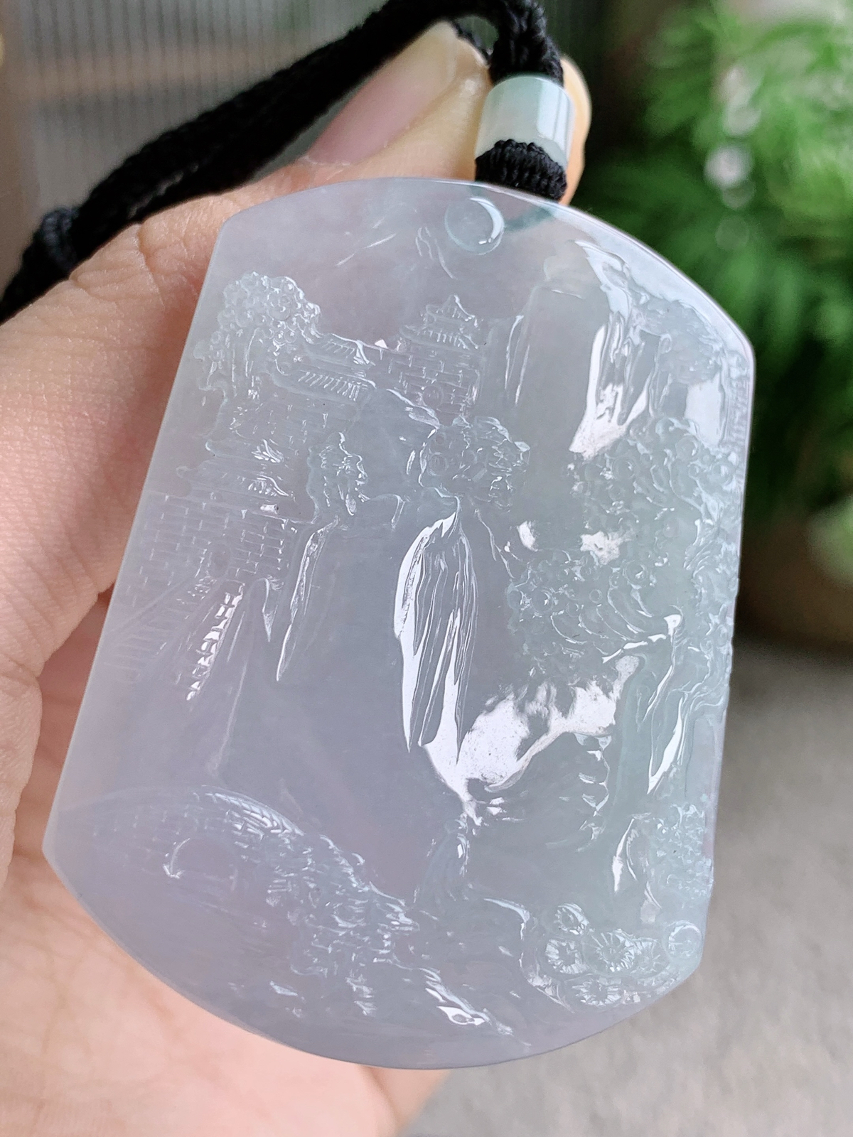 【裸石】冰山水牌大山水牌吊坠
【说明】缅料 性价比高  
【尺寸】53.5-39.7-5.7